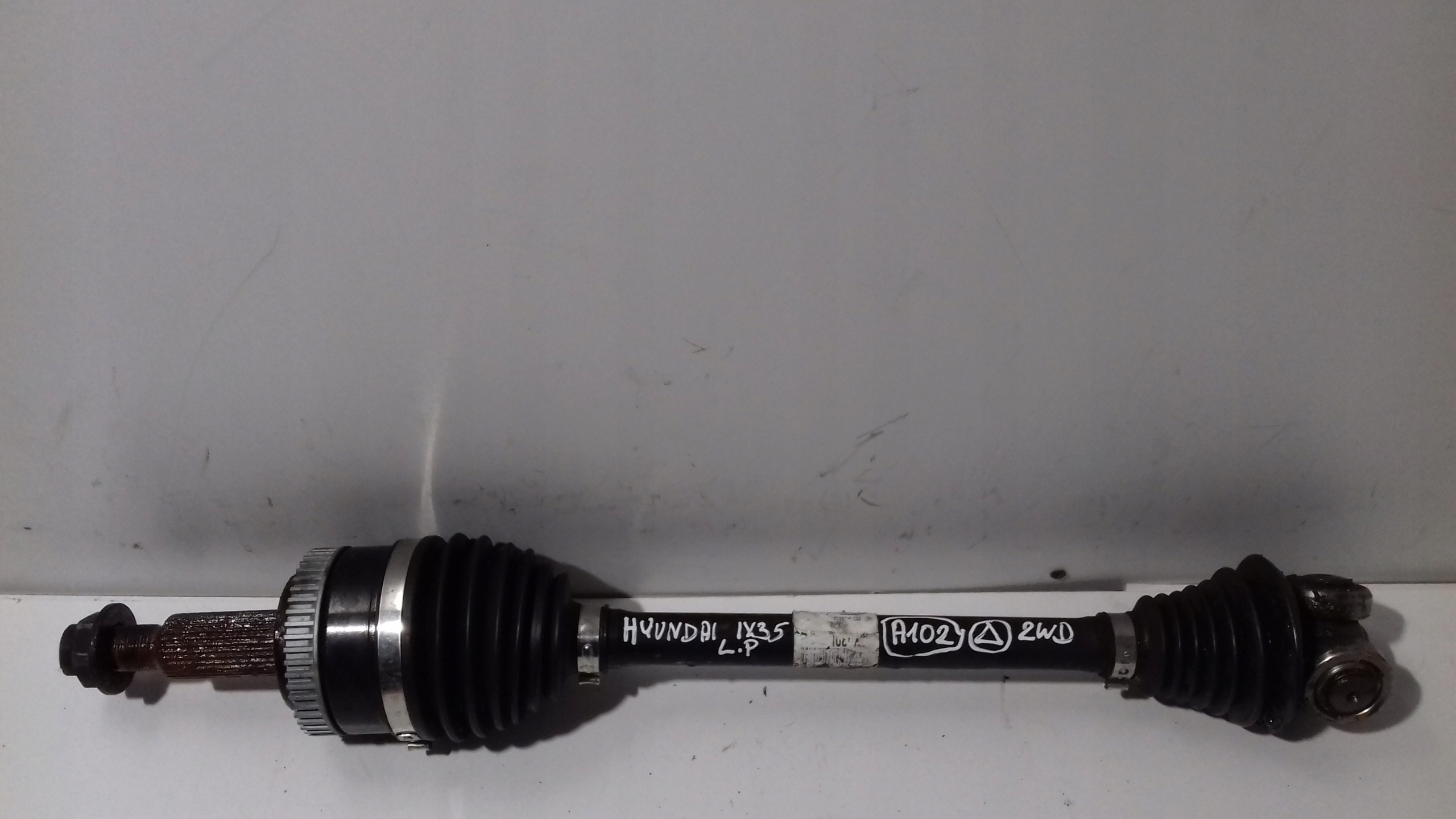 HYUNDAI IX35 semi-axis left short. 1.7CRDI