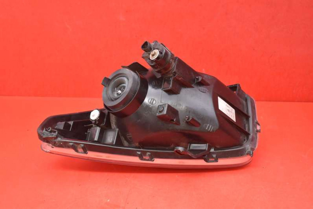 REFLEKTOR right light front EU 20-A441R TOYOTA RAV 4 2 II 00-03