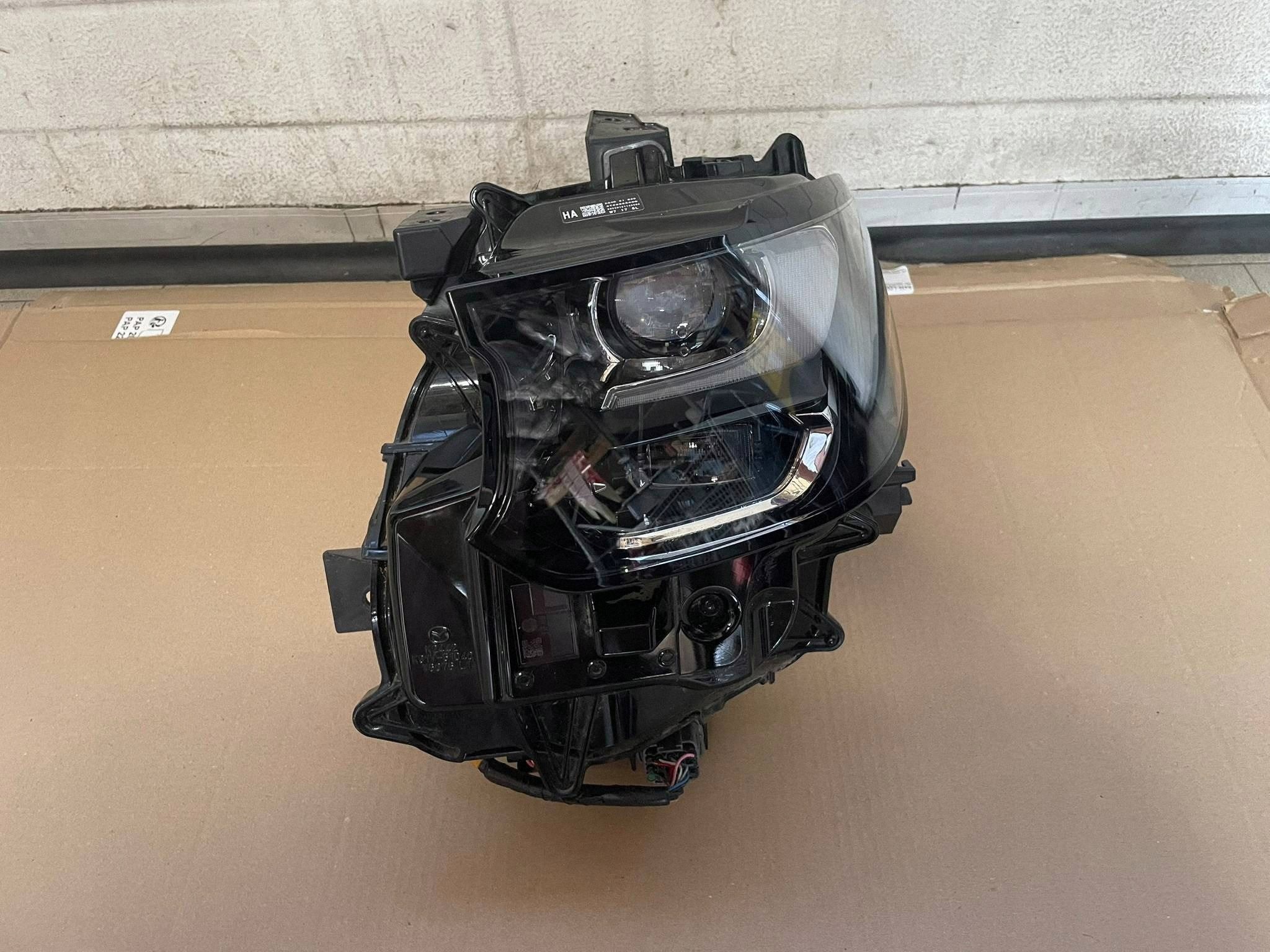 Reflektor front side left Mazda CX-60 KR9R51040 "nr X"