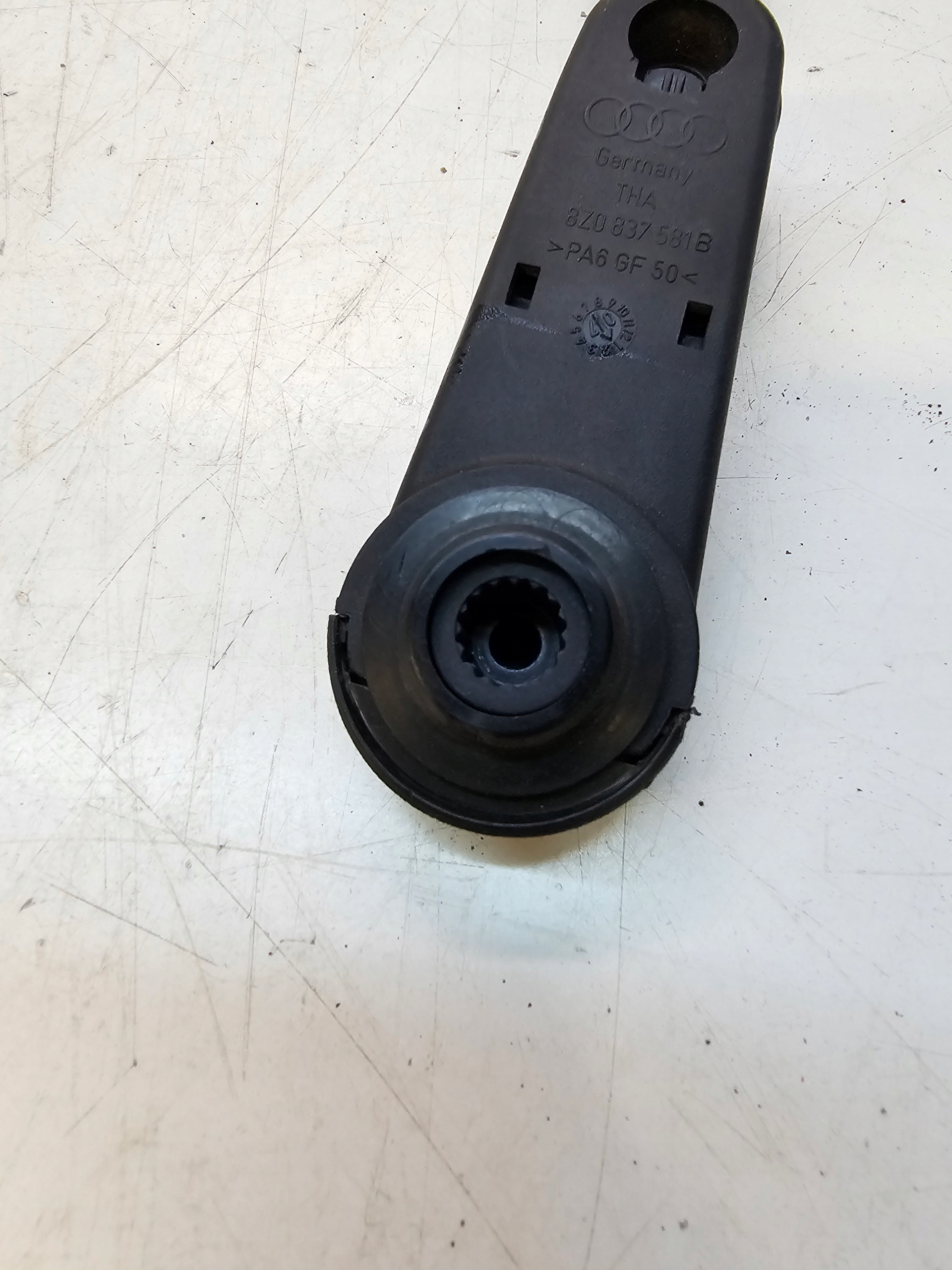 handle KORBKA windows rear part AUDI A4 B6 B7 8Z0837581B