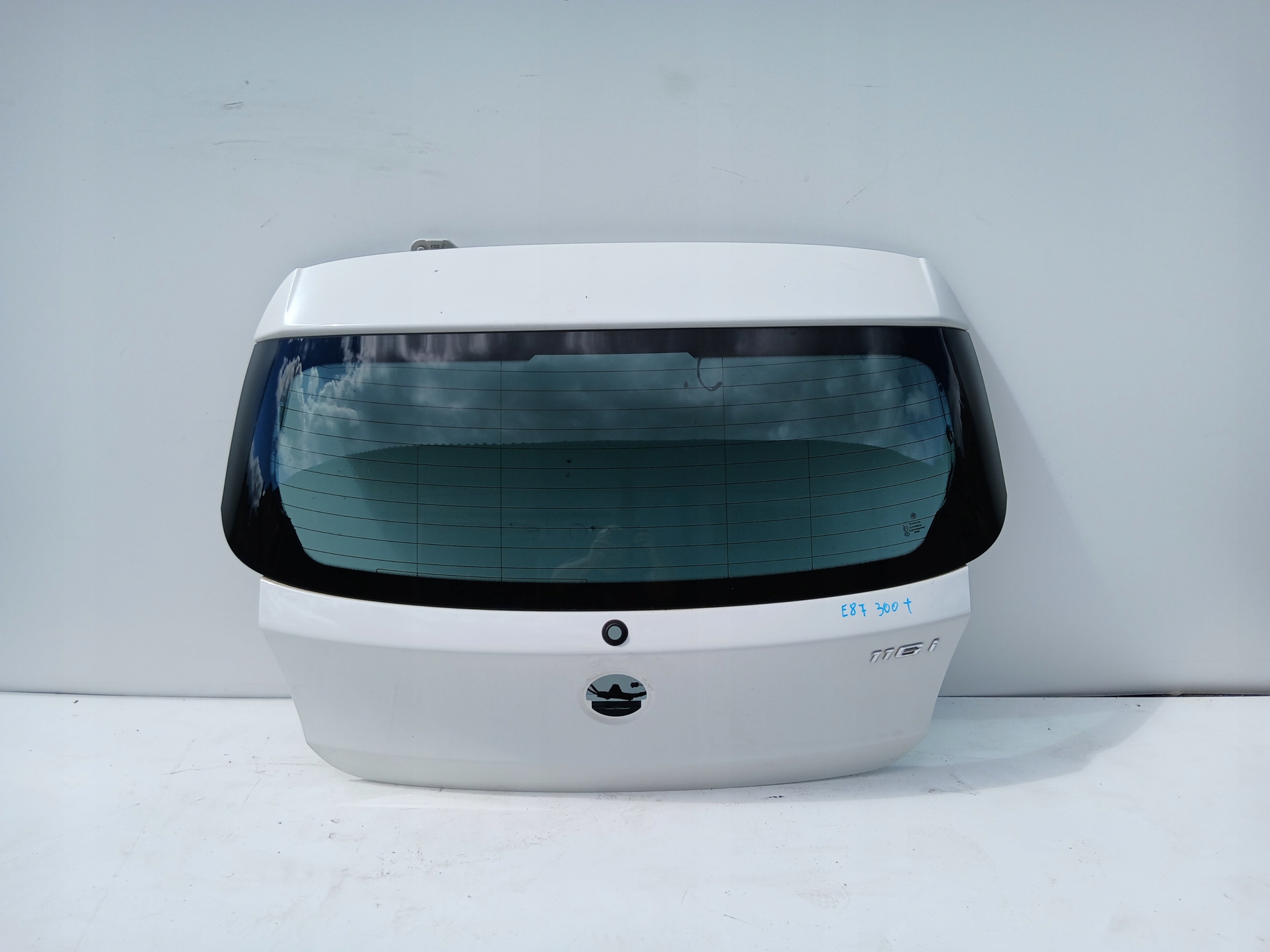 trunk door boot BMW E87 300