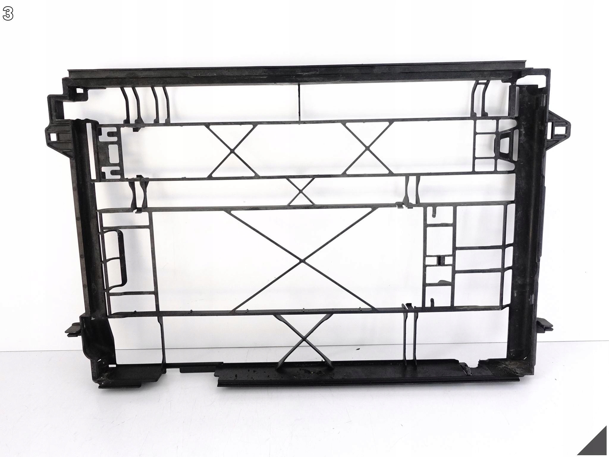 MB C63 W204 E63 W212 SLS C197 CLS63 C218 SL63 R231 AMG 63 65 OBUDOWA RAMKA Typ samochodu Samochody osobowe