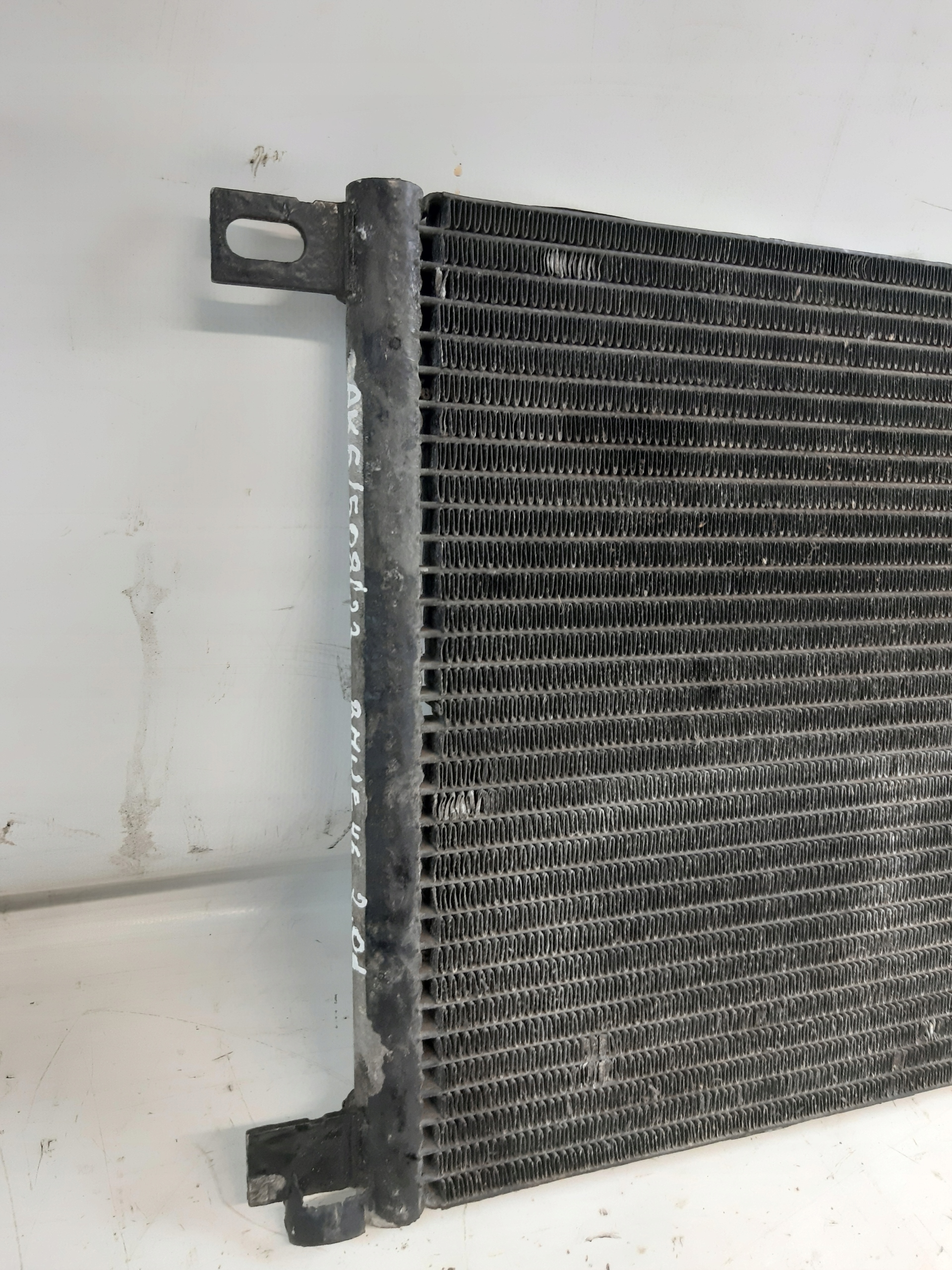 BMW 3 E46 2.0D 136HP Radiateur climatisation 8377648