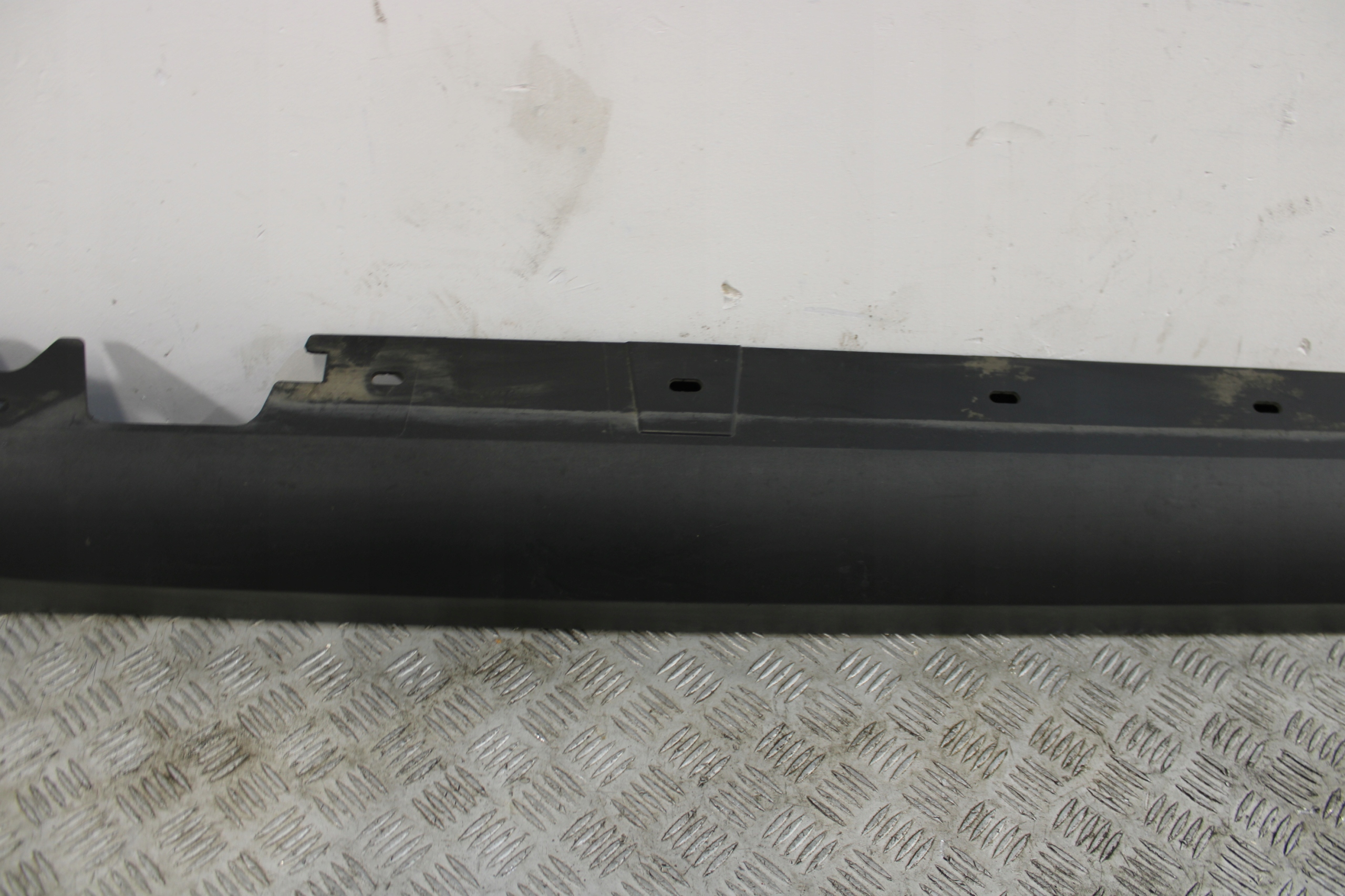 cap threshold threshold left BMW X1 E84 LIFT LCI 2990169