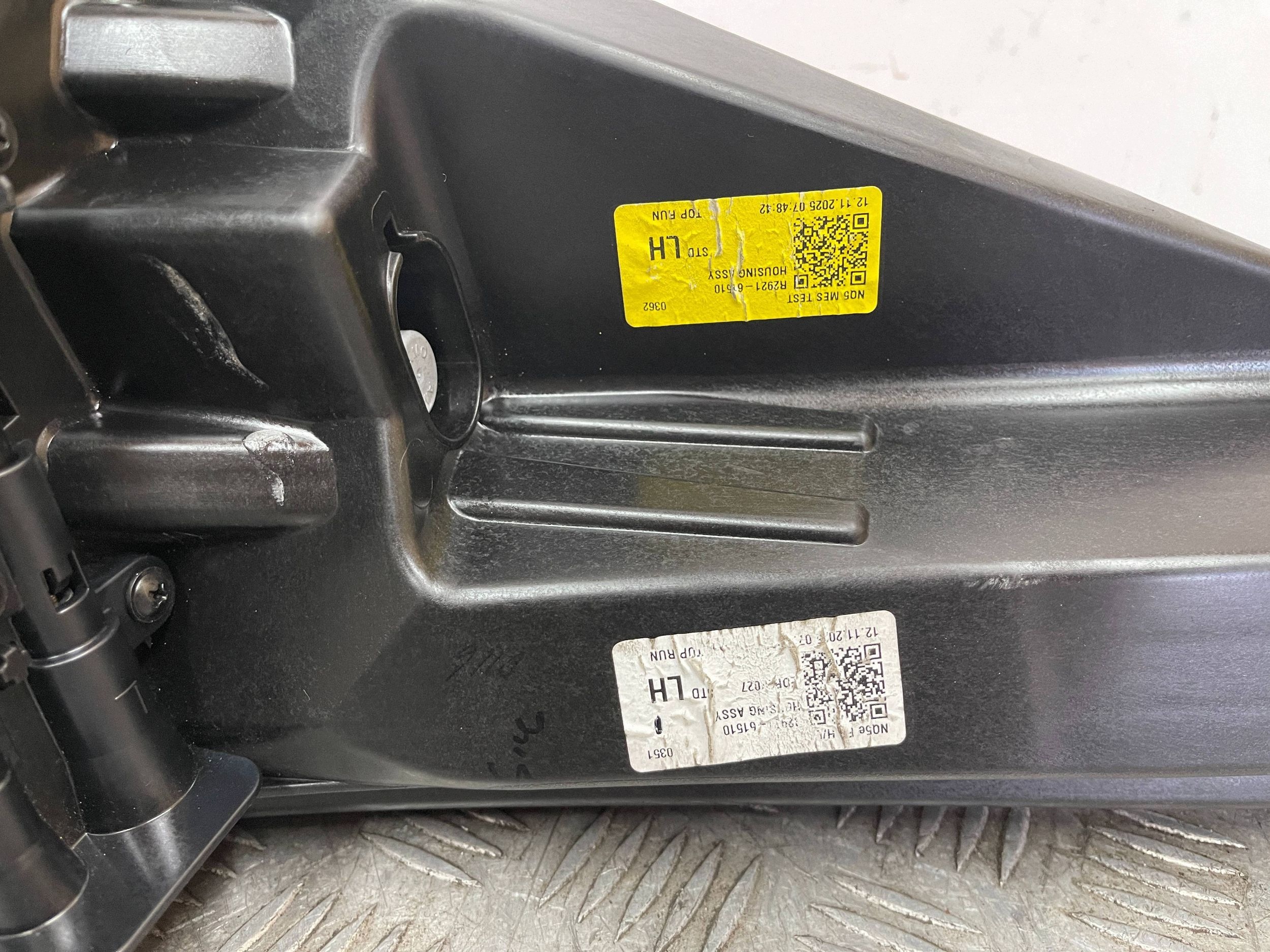 REFLEKTOR light FULL LED front left KIA SPORTAGE 5 V LIFT 24- 92101-R2500