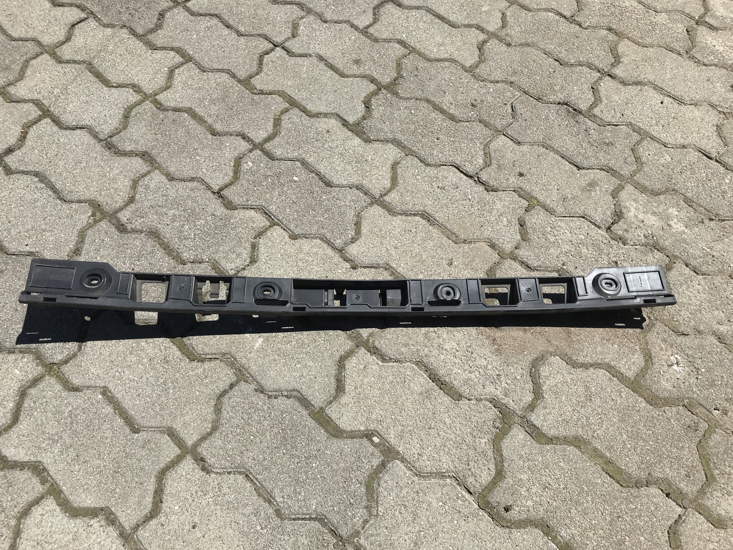 stoßstangenführung heck GOLF VI PLUS 5M0807863A