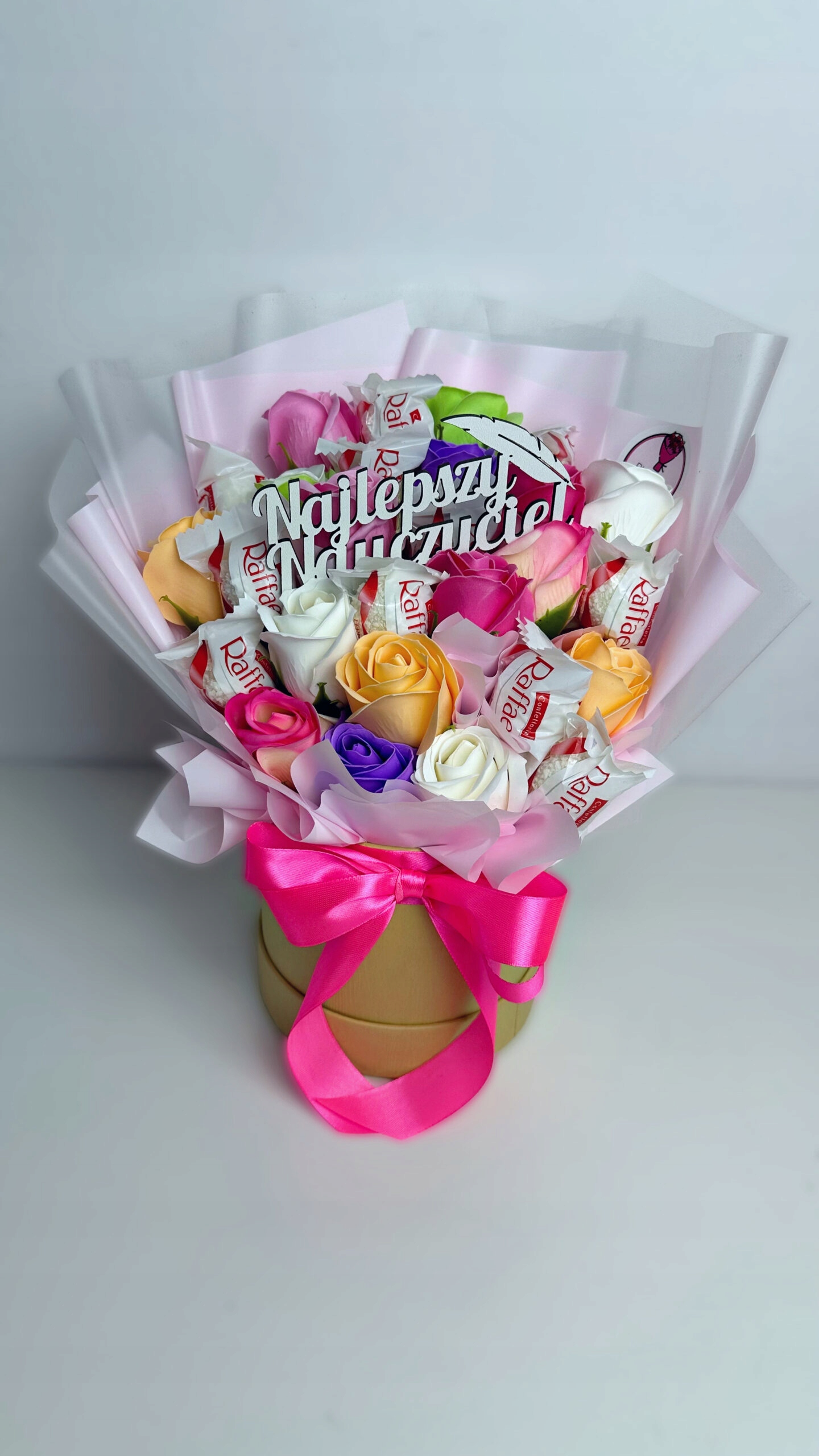 Box s rafaellom pro učitele na závěr školního roku, narozeniny