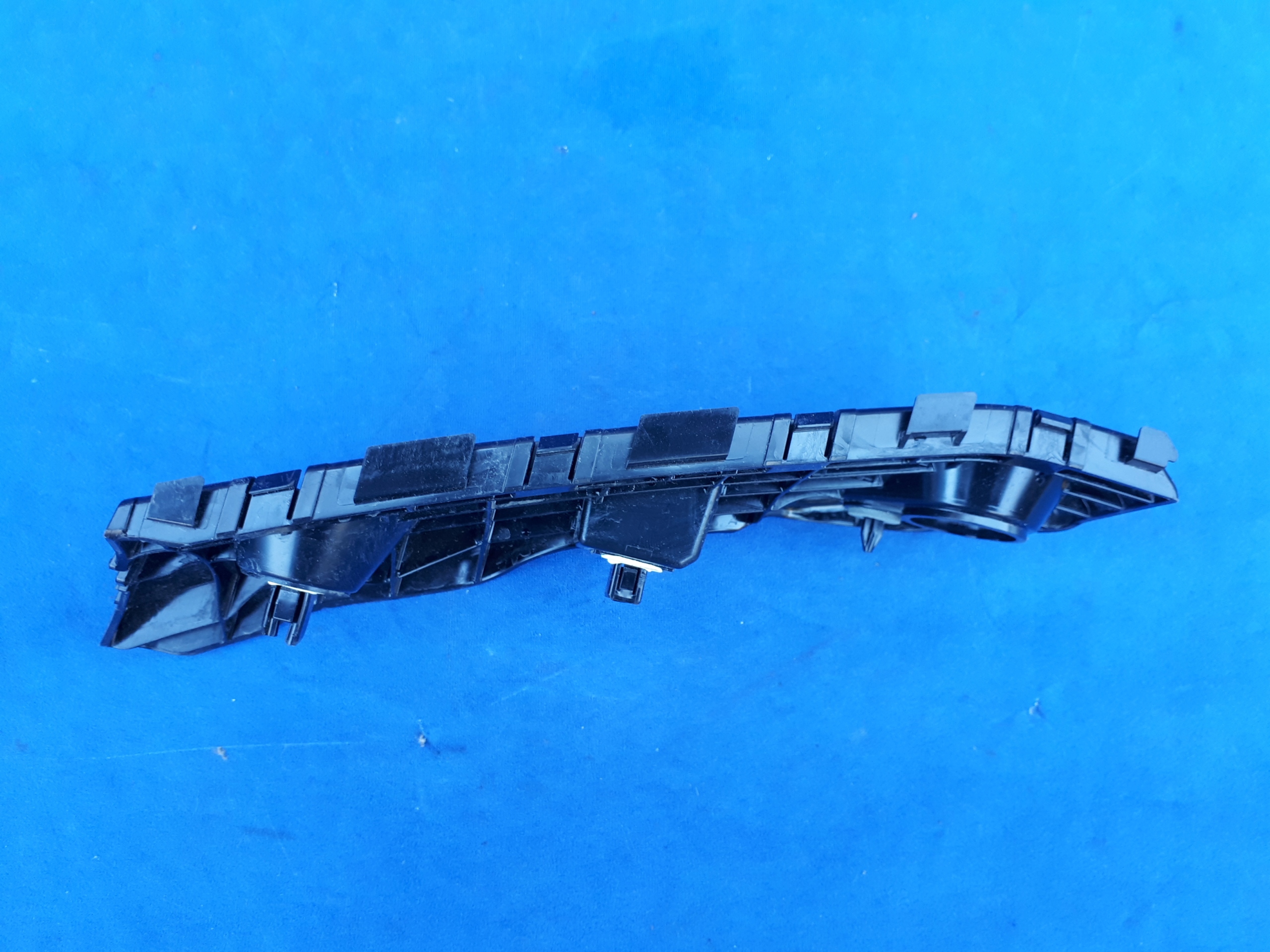 MAZDA MX30 2020- 20- ŚLIZG LEWY PRZEDNI PRZÓD Numer katalogowy części DN4J-502J1