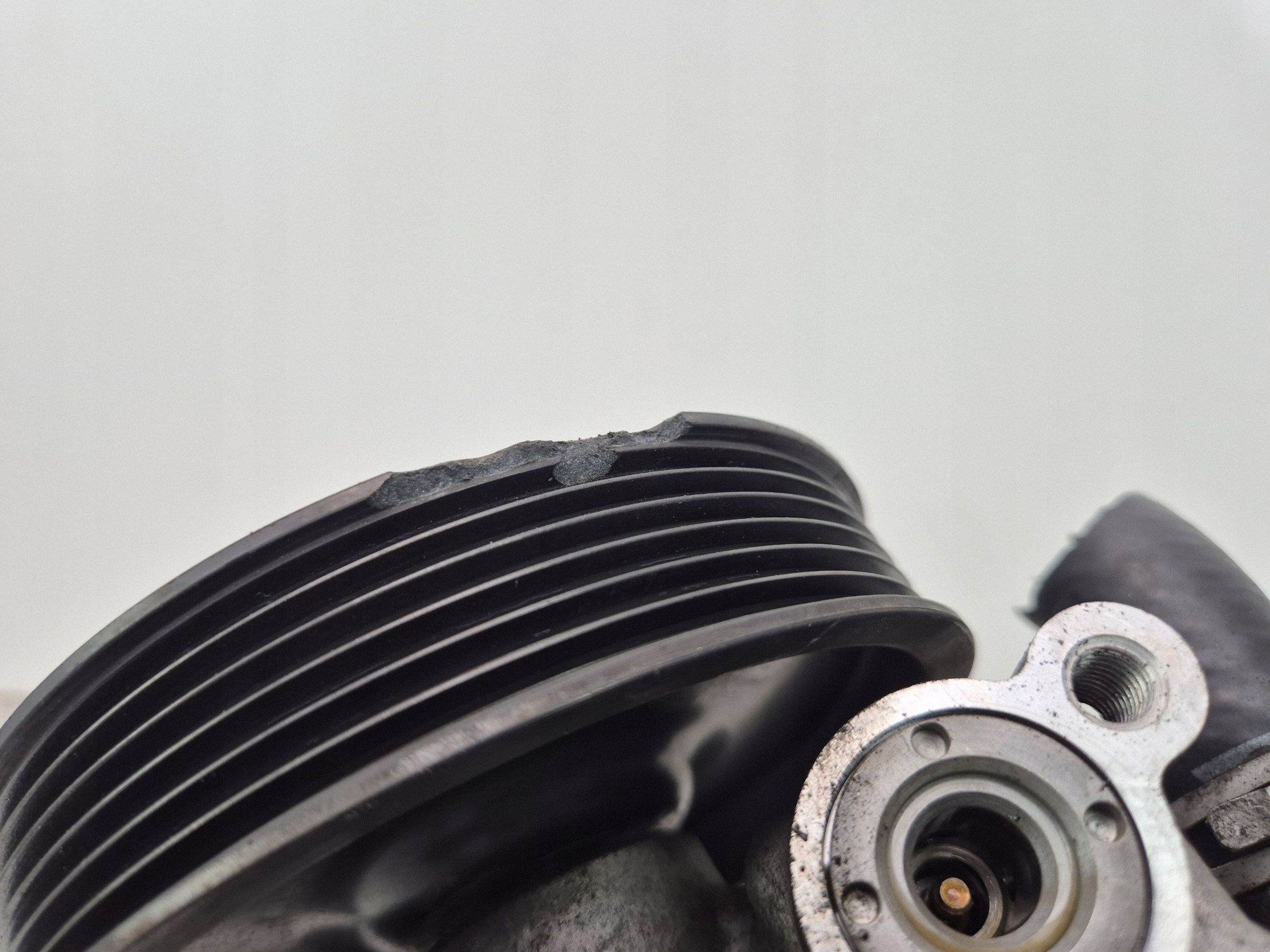 Mercedes C200 CGI W204 servo pump A0064666501