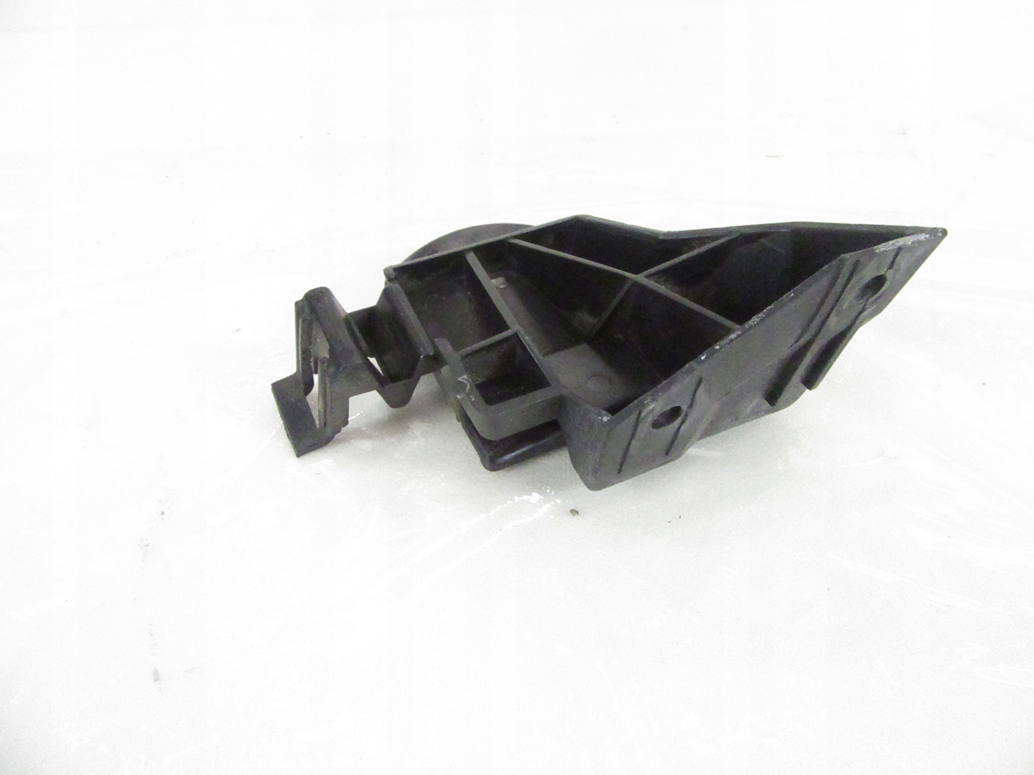 bracket holder bumper bracket left rear part BMW e46 sedan KOMBI