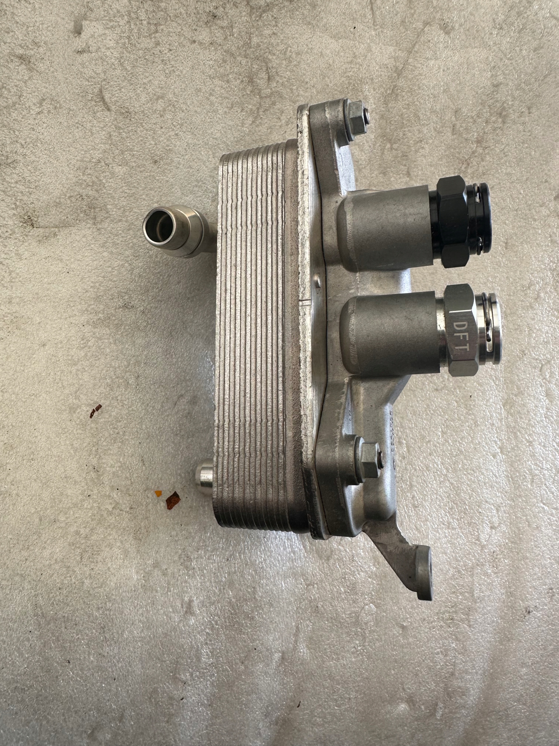 CHŁODNICZKA OLEJU MERCEDES A7255000000...