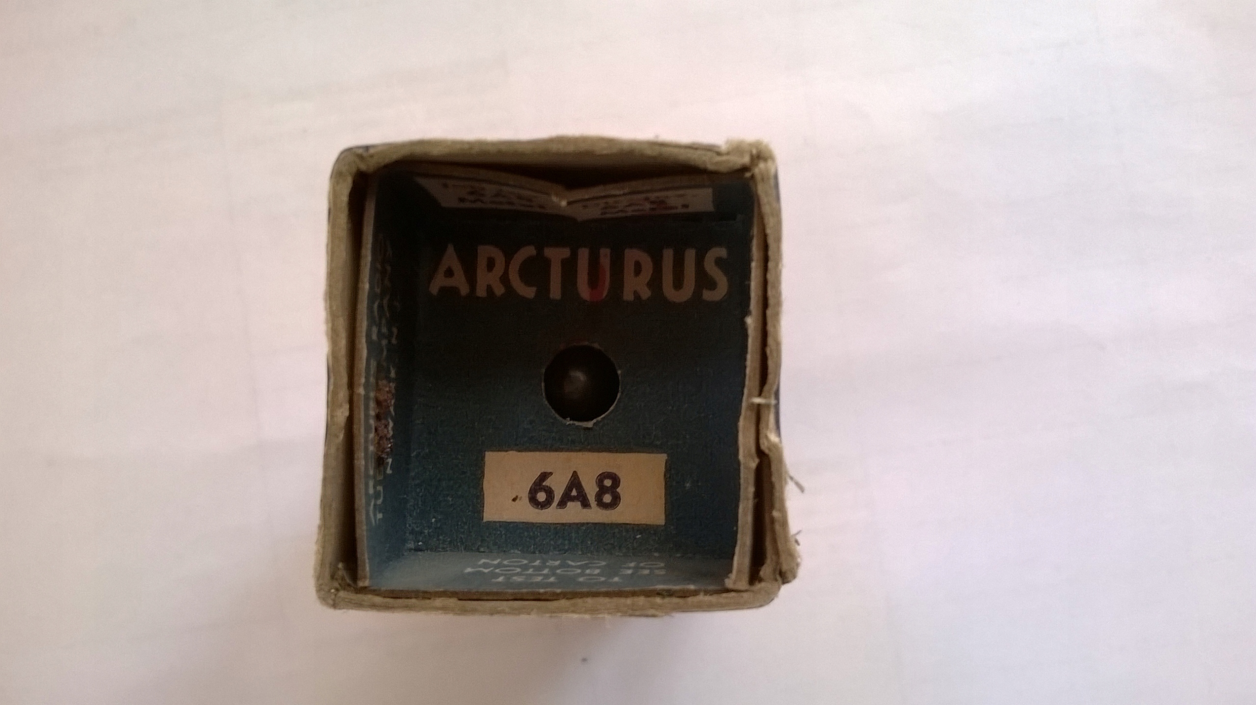 Lampa 6A8 Arcturus NOS