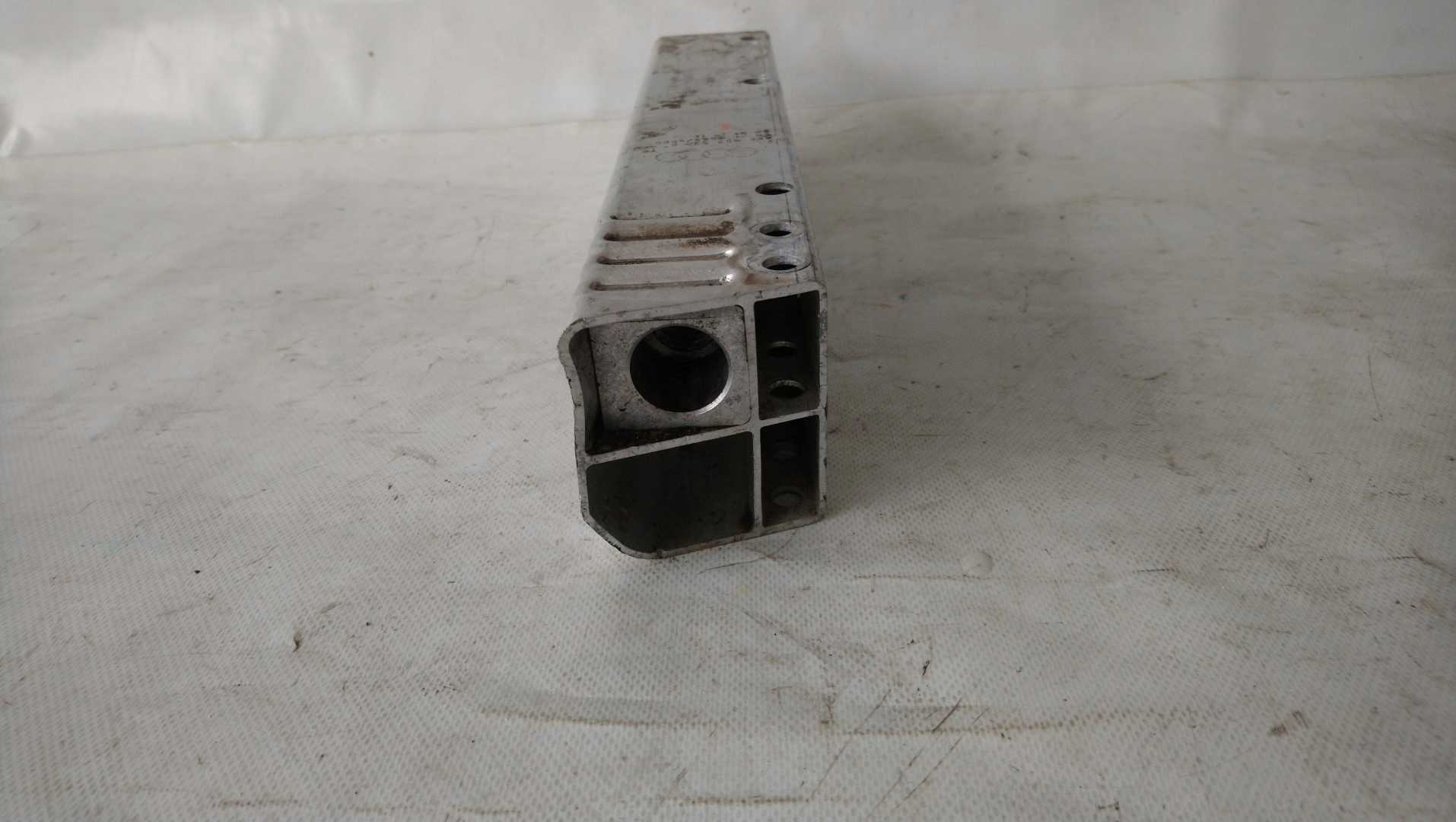 beam tip rear part right AUDI A4 B8 A5 8K0807332A