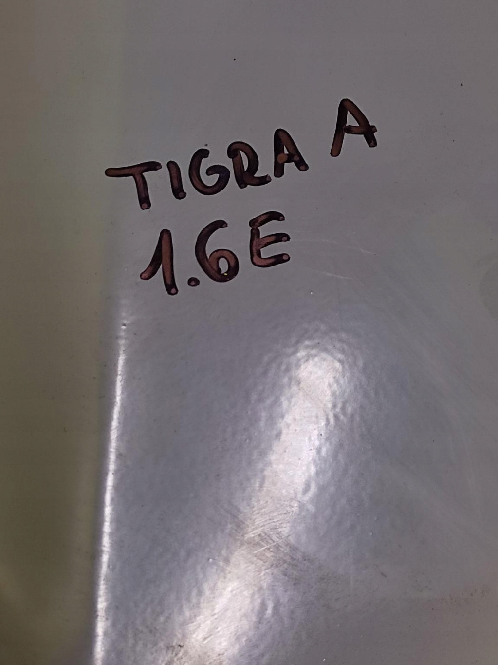 OPEL TIGRA 1.6 tank