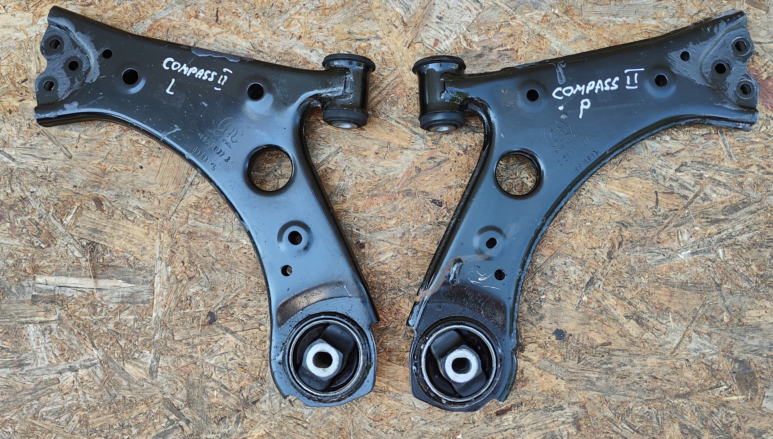 Querlenker vorne links rechts JEEP COMPASS II