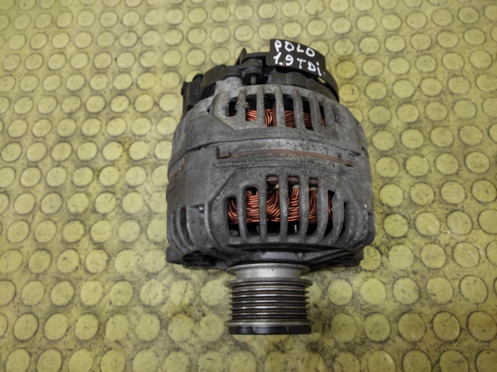 VW POLO IV 1.9 TDI ALTERNATOR 028903028E