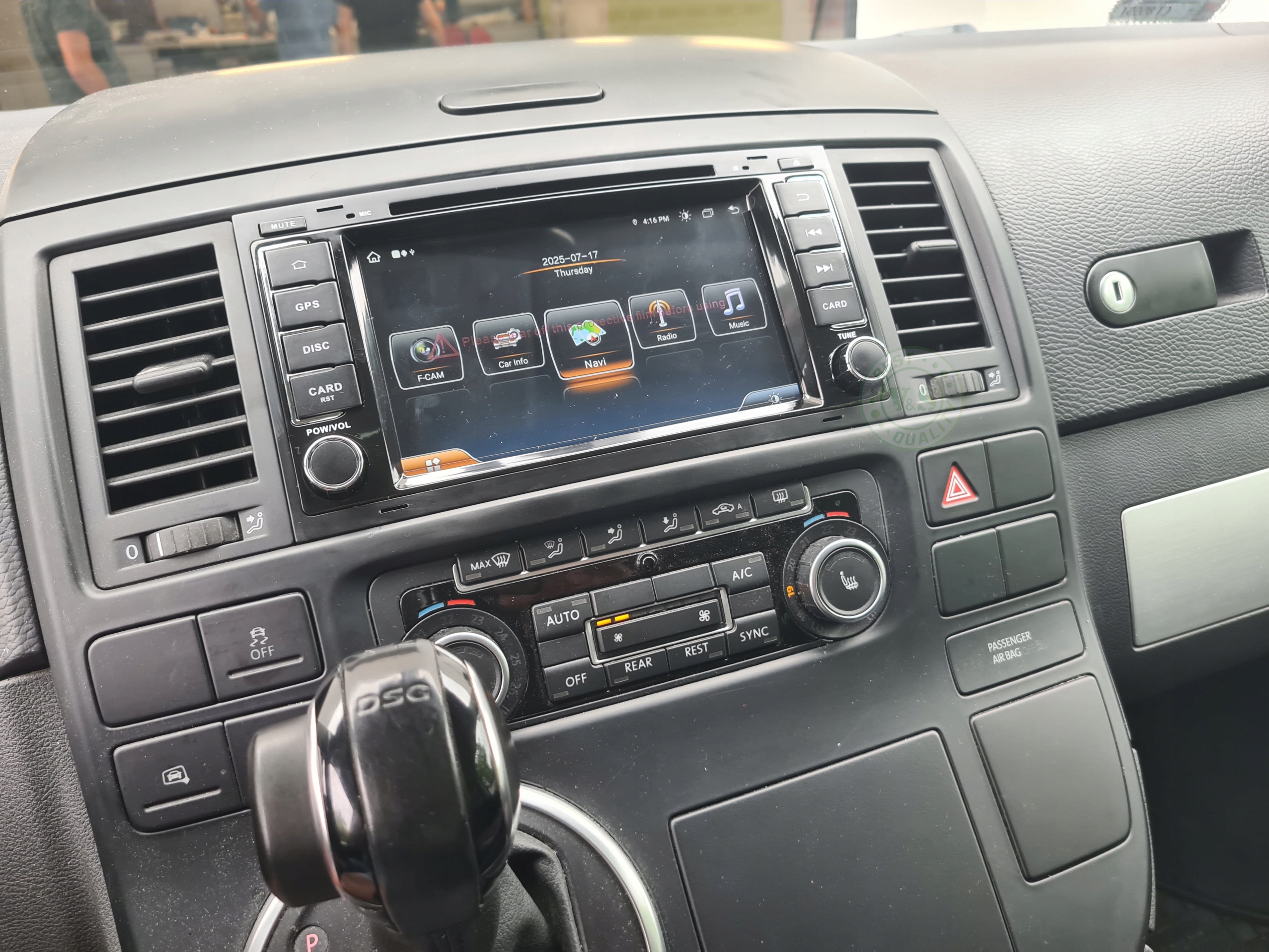 vw TOUAREG, MULTIVAN
