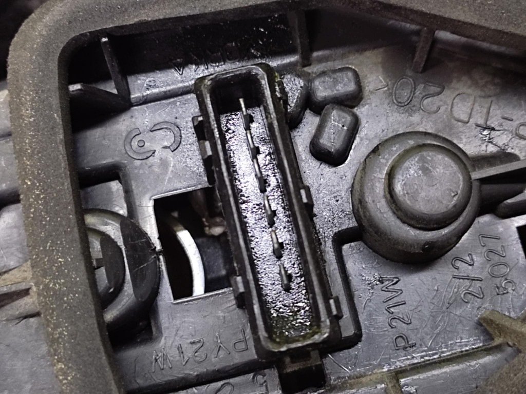 CITROEN BERLINGO and light right rear part 9657976980