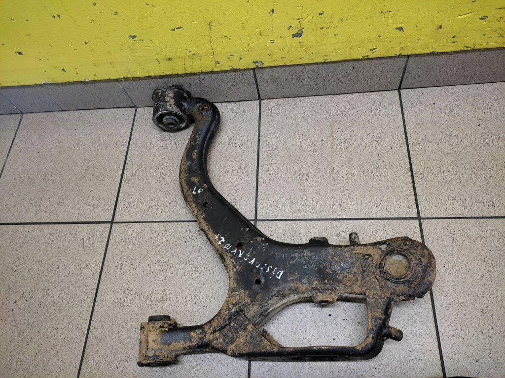 LAND ROVER DISCOVERY III 2.7 V6 arm left front