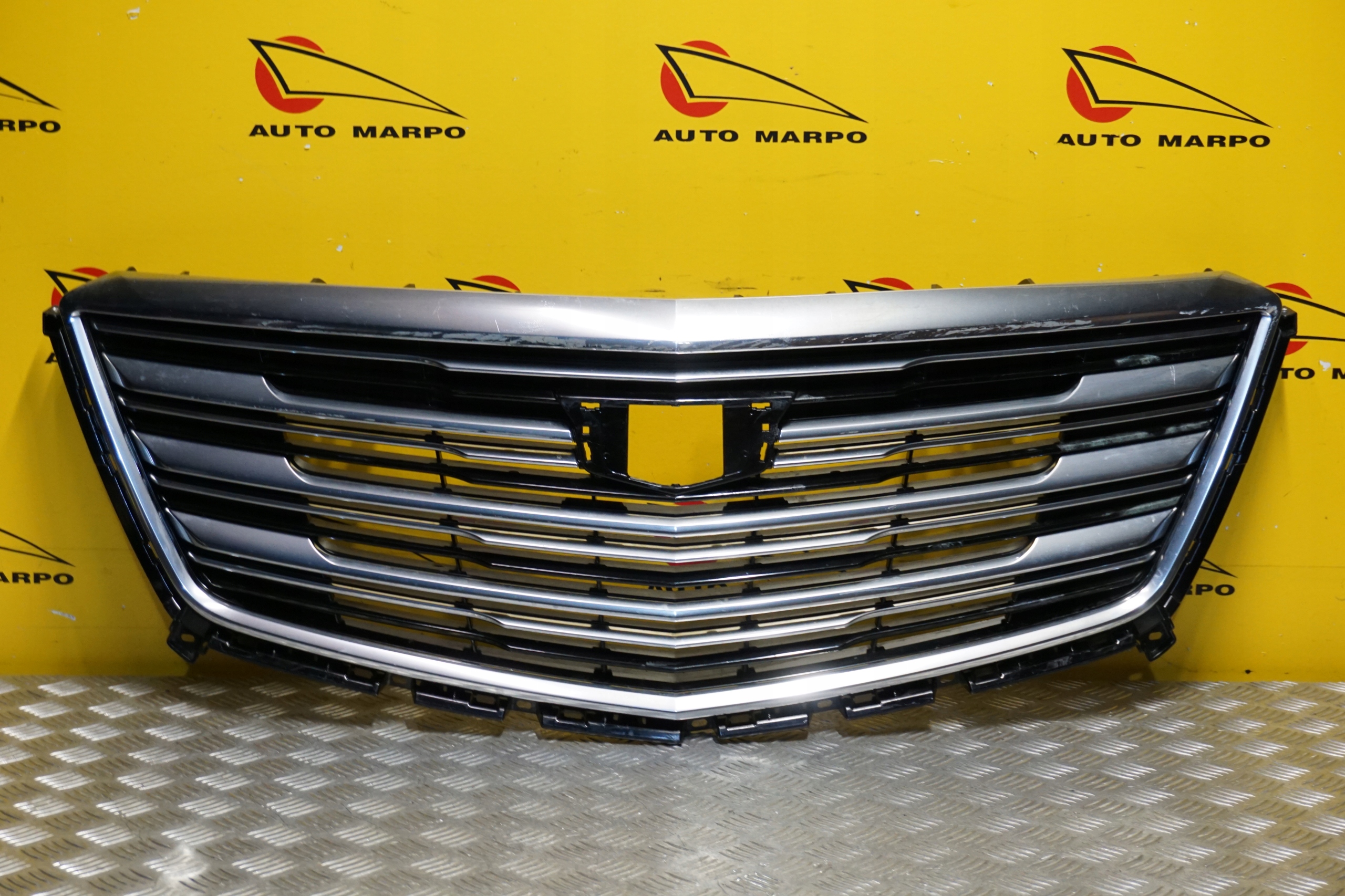 CADILLAC XT5 2017 - 2019 Atrapa Grill Przód Chrom 84497825 Numer katalogowy części 84497825