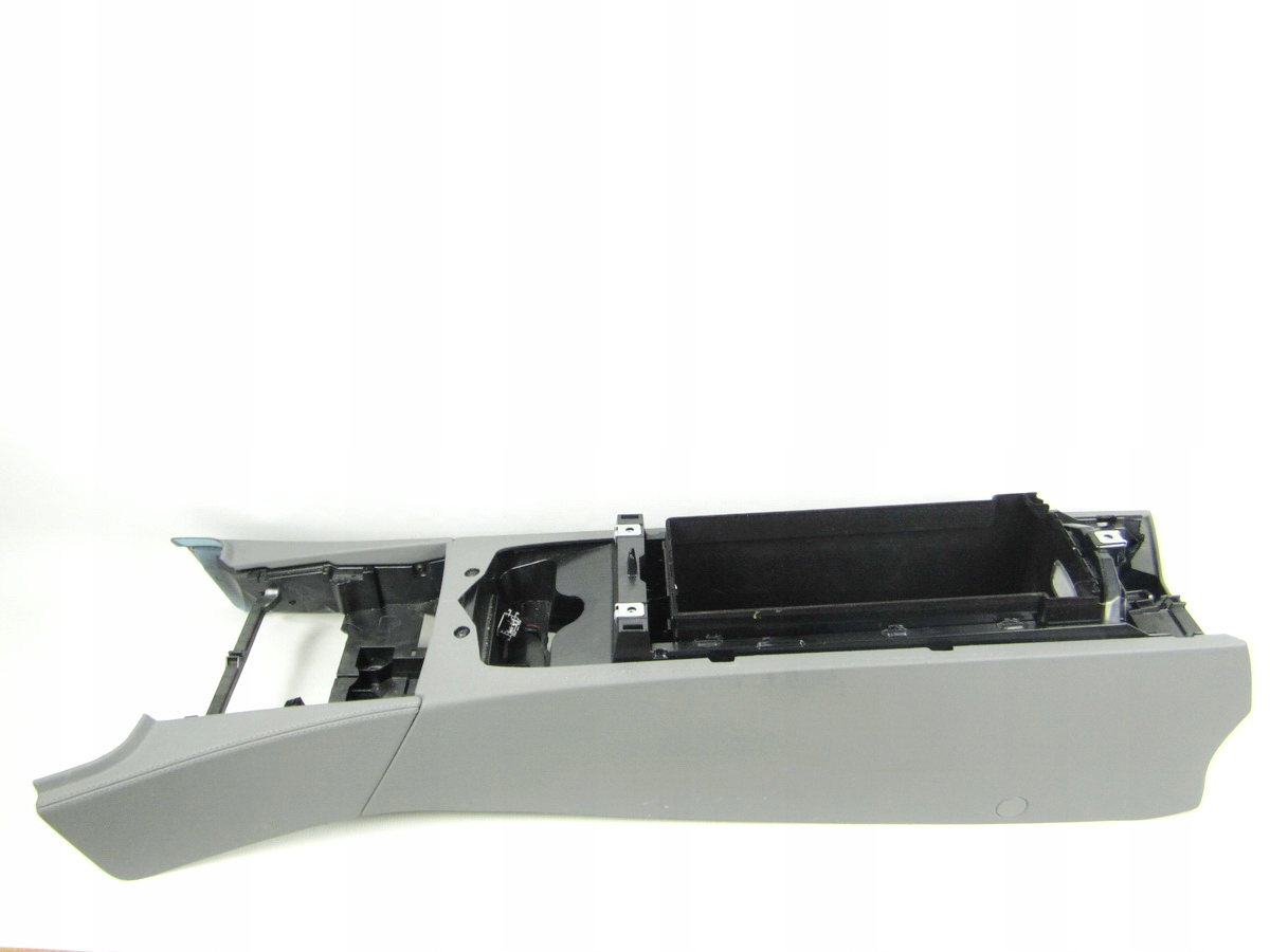 Tunel mitte Mercedes W221 grau