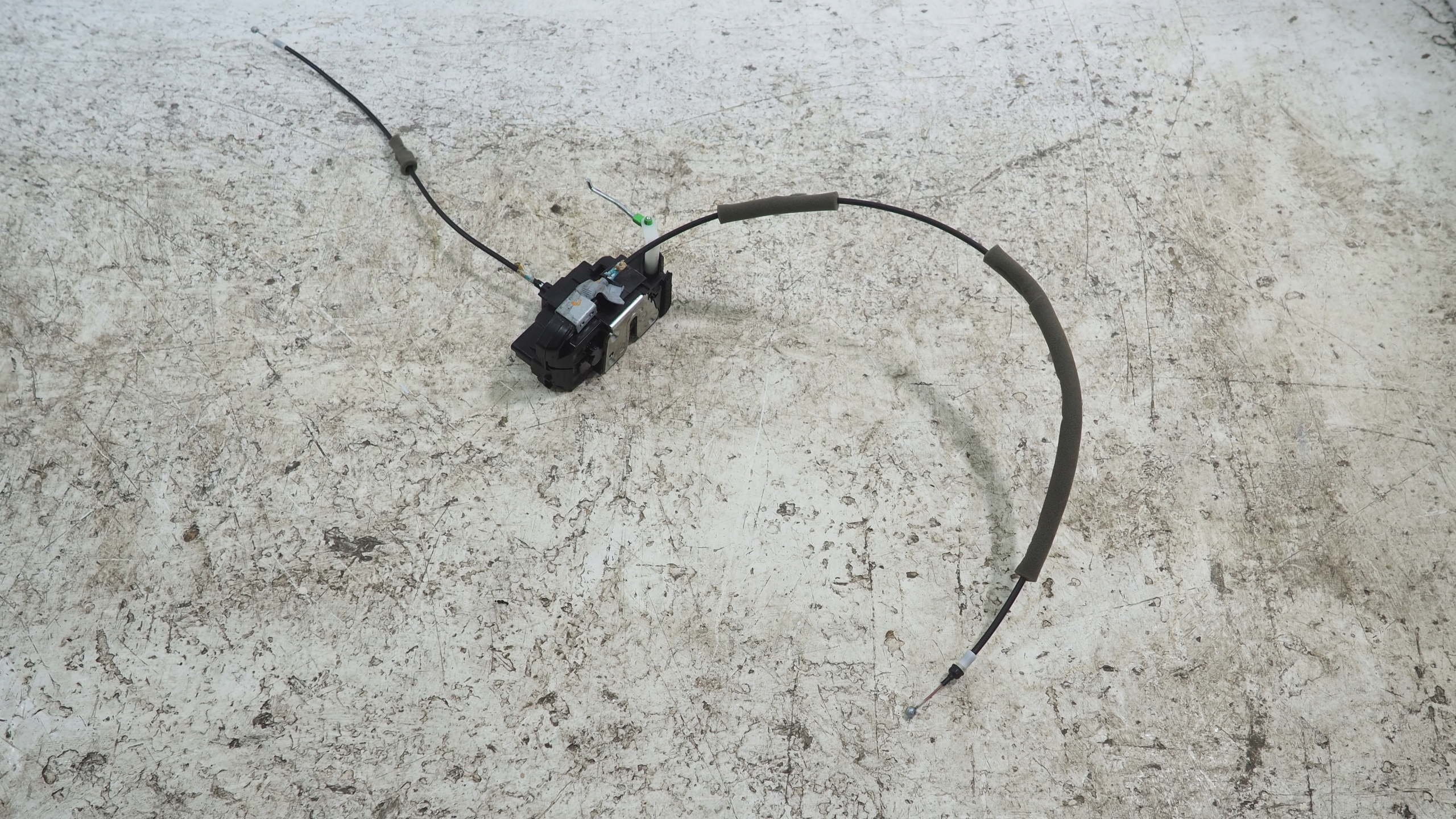 Renault Alaskan Nissan Navara lock door left front