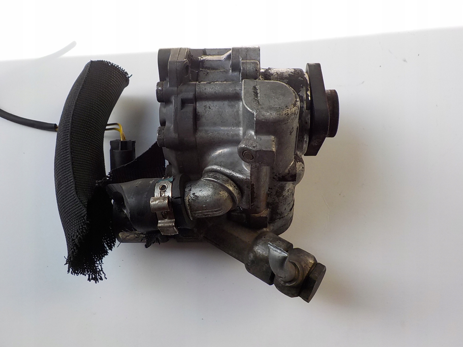 BMW 3 (E90) 3.0 D servo pump 7735242102