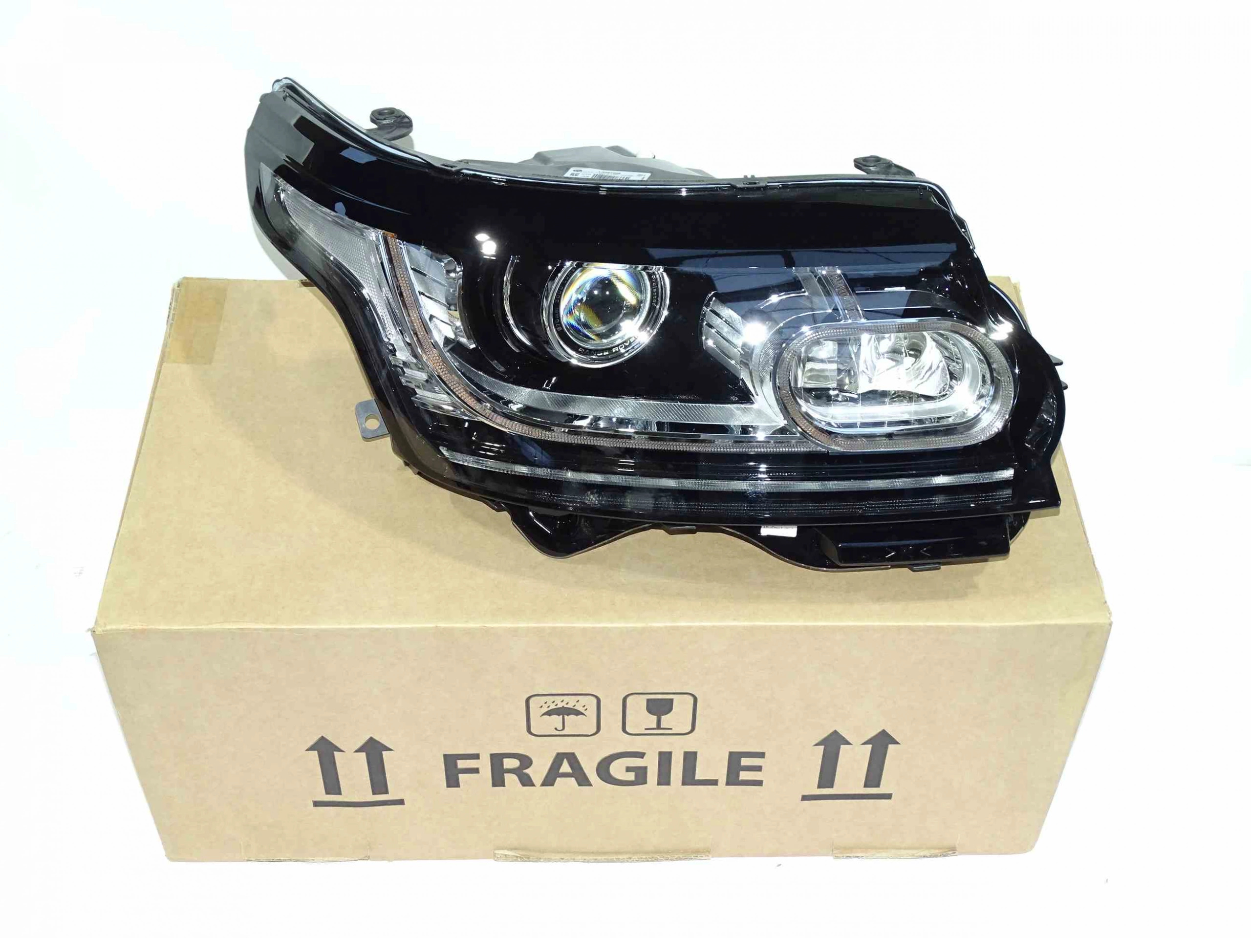lampa BI XENON EU 8 PIN RANGE ROVER L405 2013-17 Strona zabudowy prawa