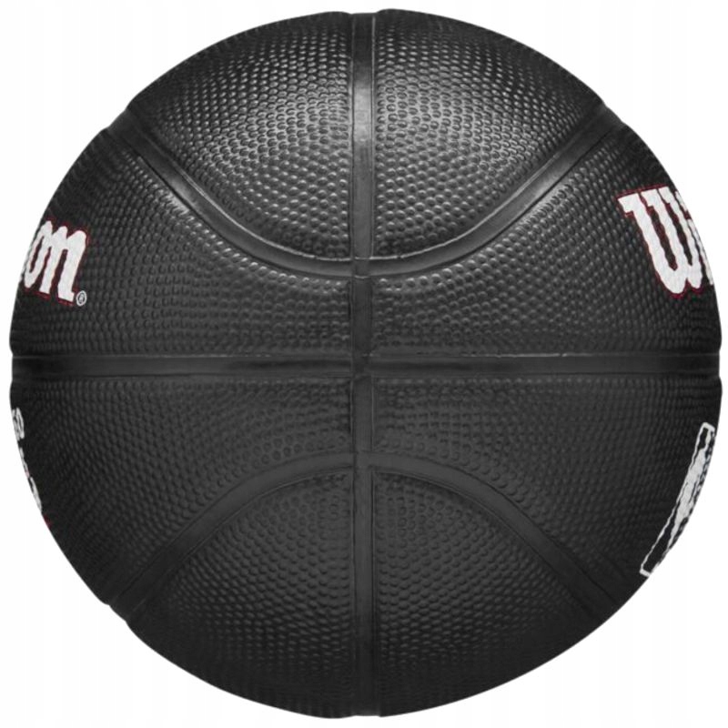 Piłka Wilson Team Tribute Chicago Bulls Mini Ball Jr WZ4017602XB - r. 3 Rozmiar 3