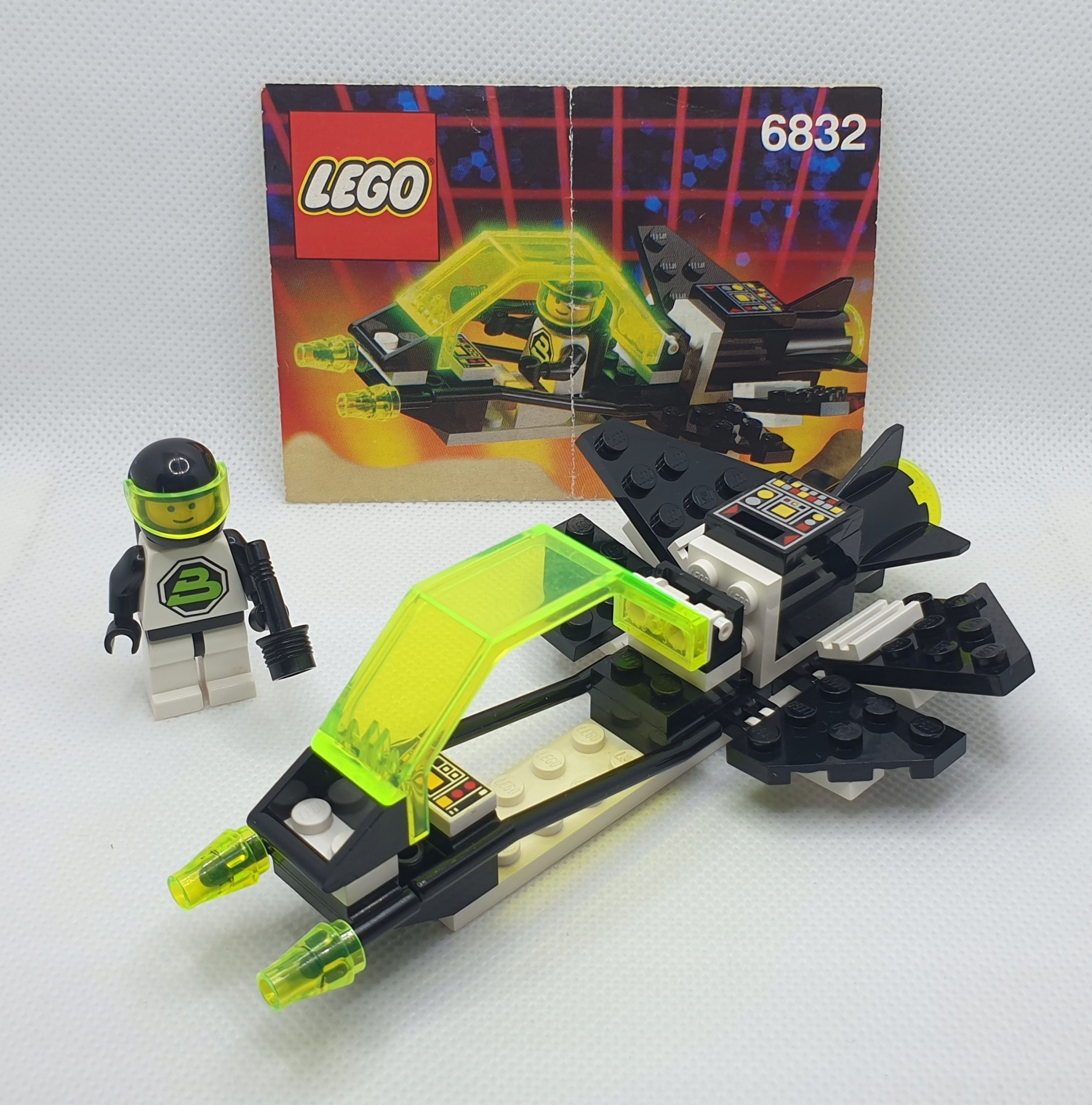 Lego Space Blacktron II 6832 Super Nova II