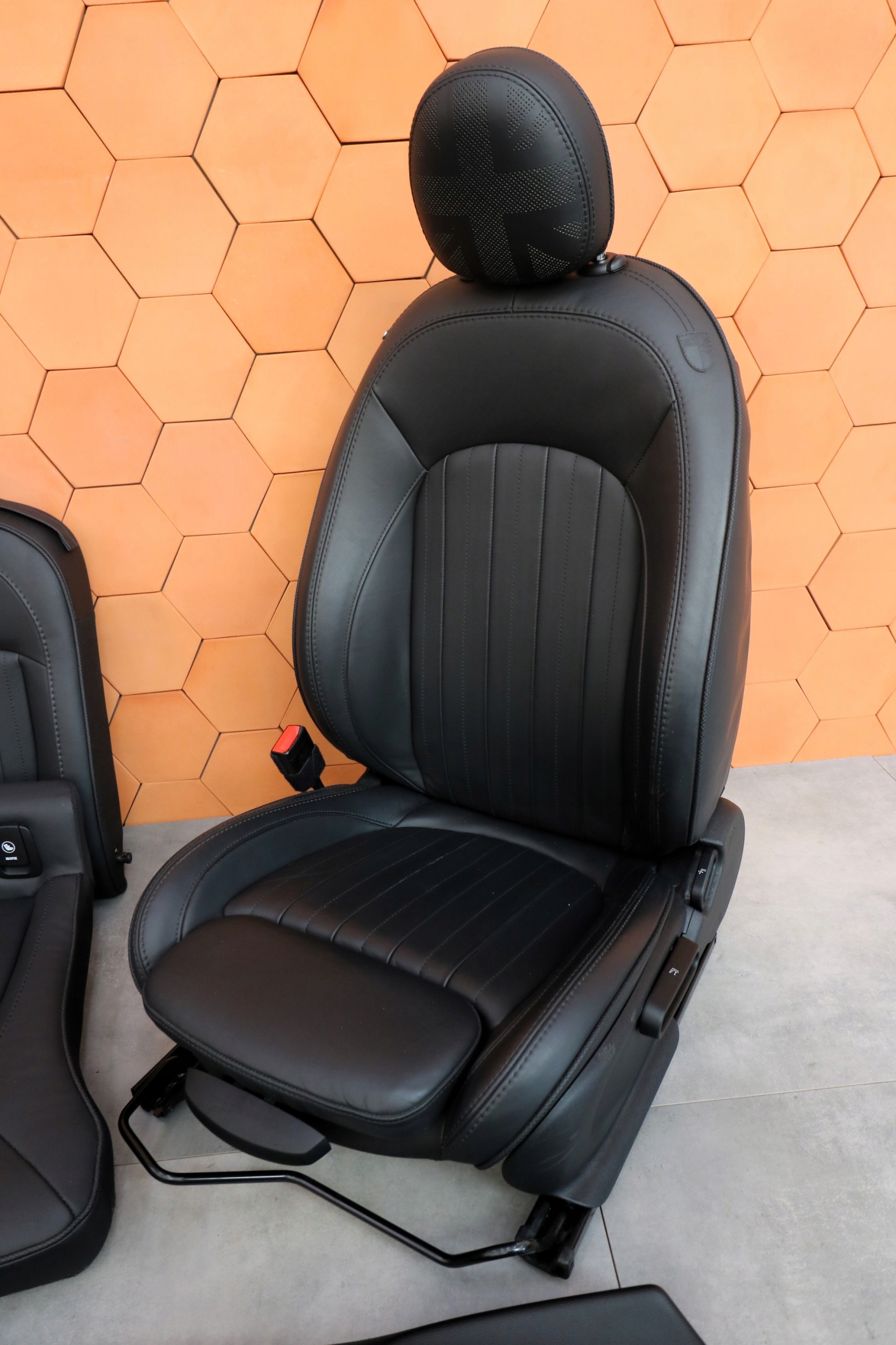 MINI F57 inner seats heated ISOFIX leather CARBON BLACK HARMAN