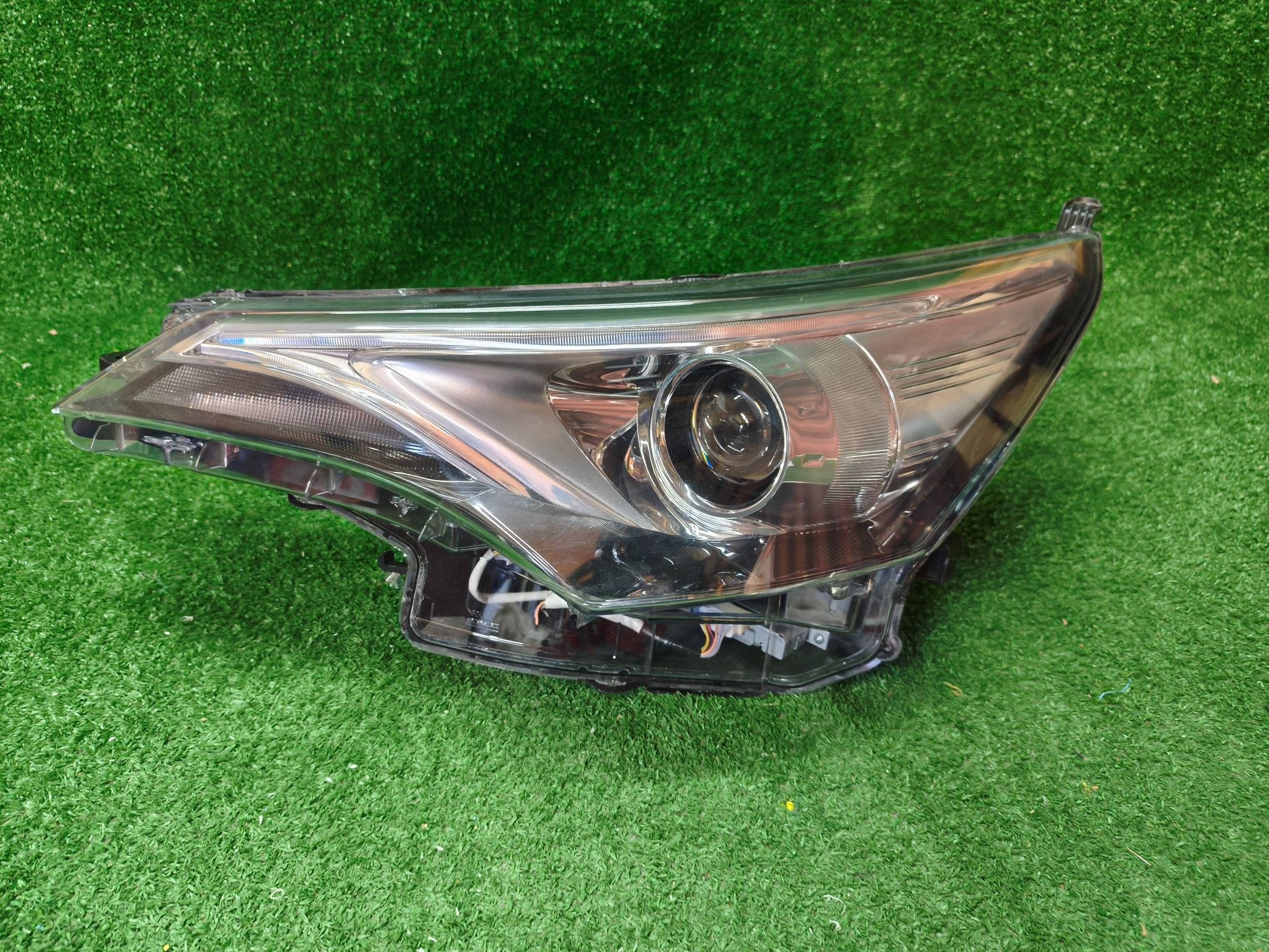 REFLEKTOR left front TOYOTA AVENSIS T27 T29 FULL LED non-setting NR.1553