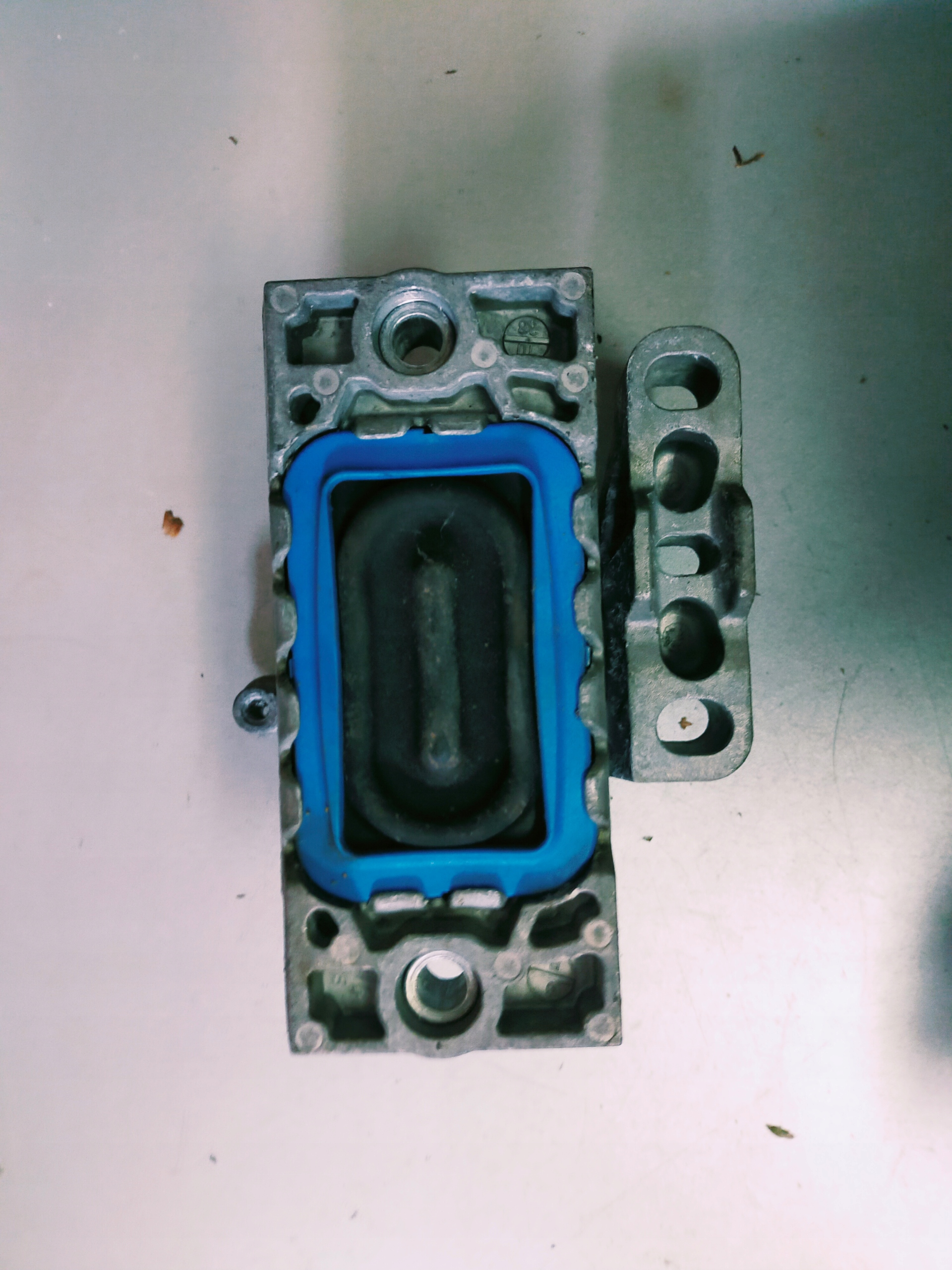 holder engine mount AUDI A3 8P LIFT 1K0199262K