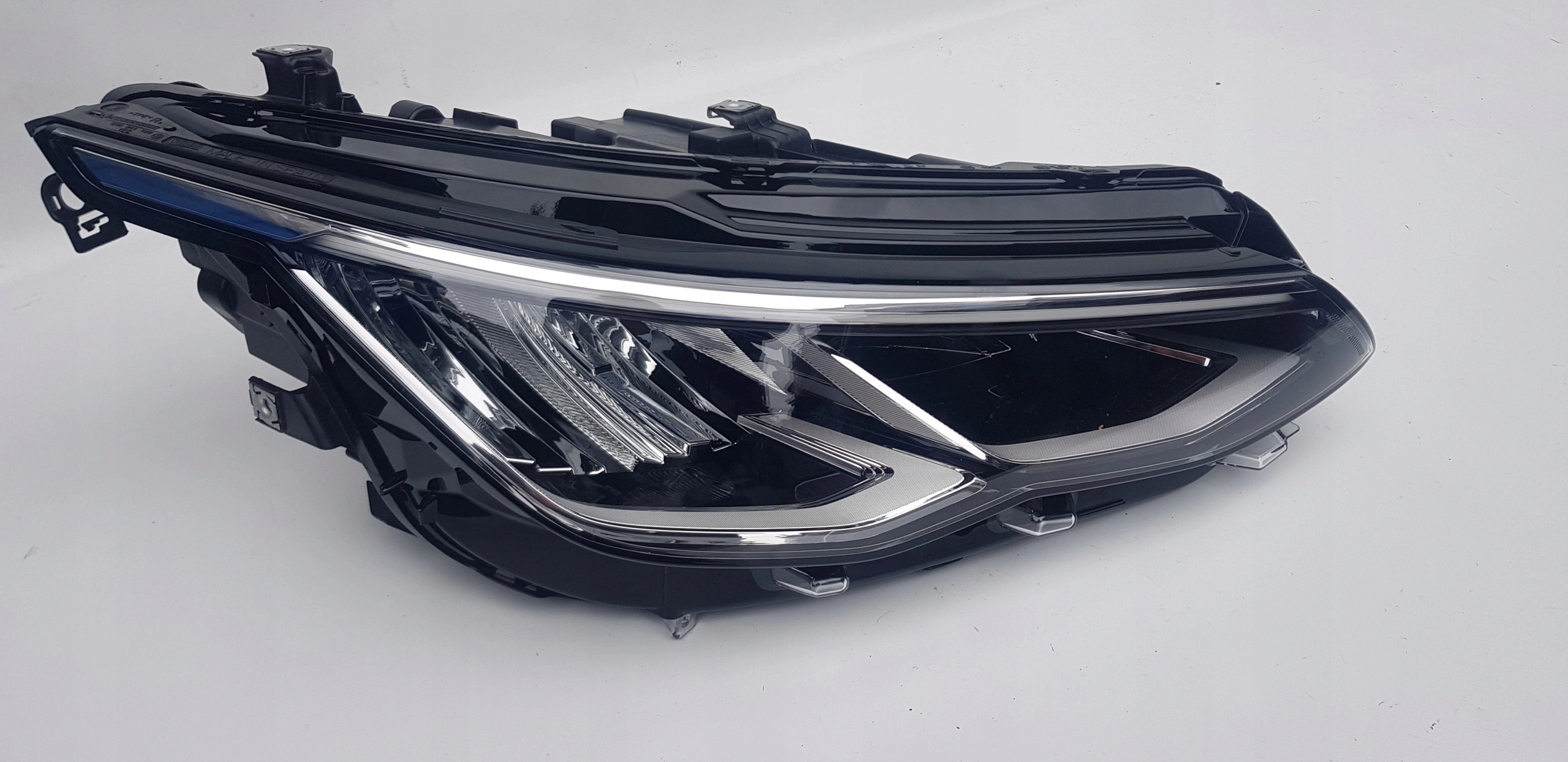 VW GOLF VIII LAMPA LEWA PRAWA NOWE KOMPLET Typ samochodu Samochody osobowe