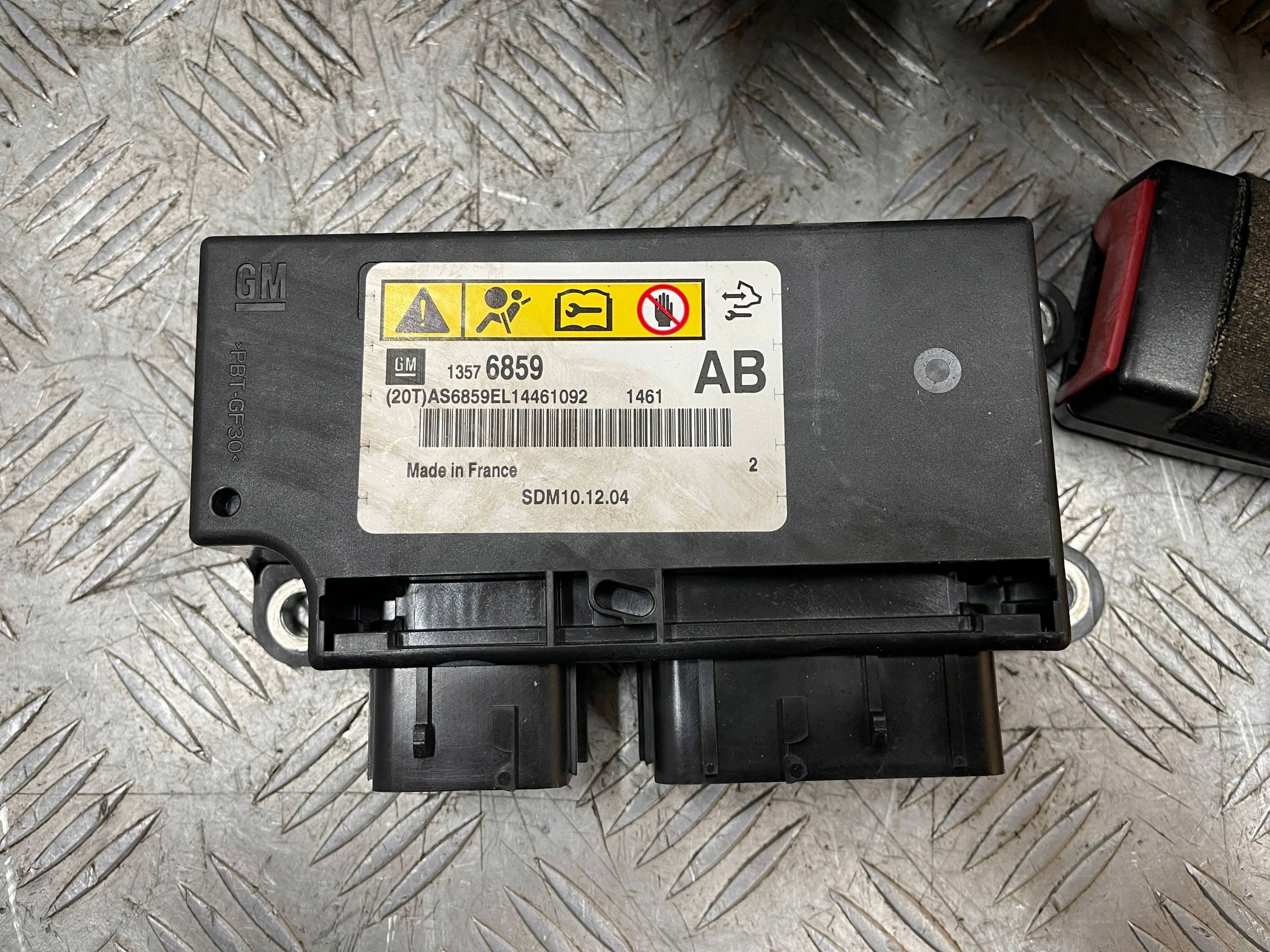 airbag console dashboard instrument panel Opel Meriva B II 2 10- 13315252