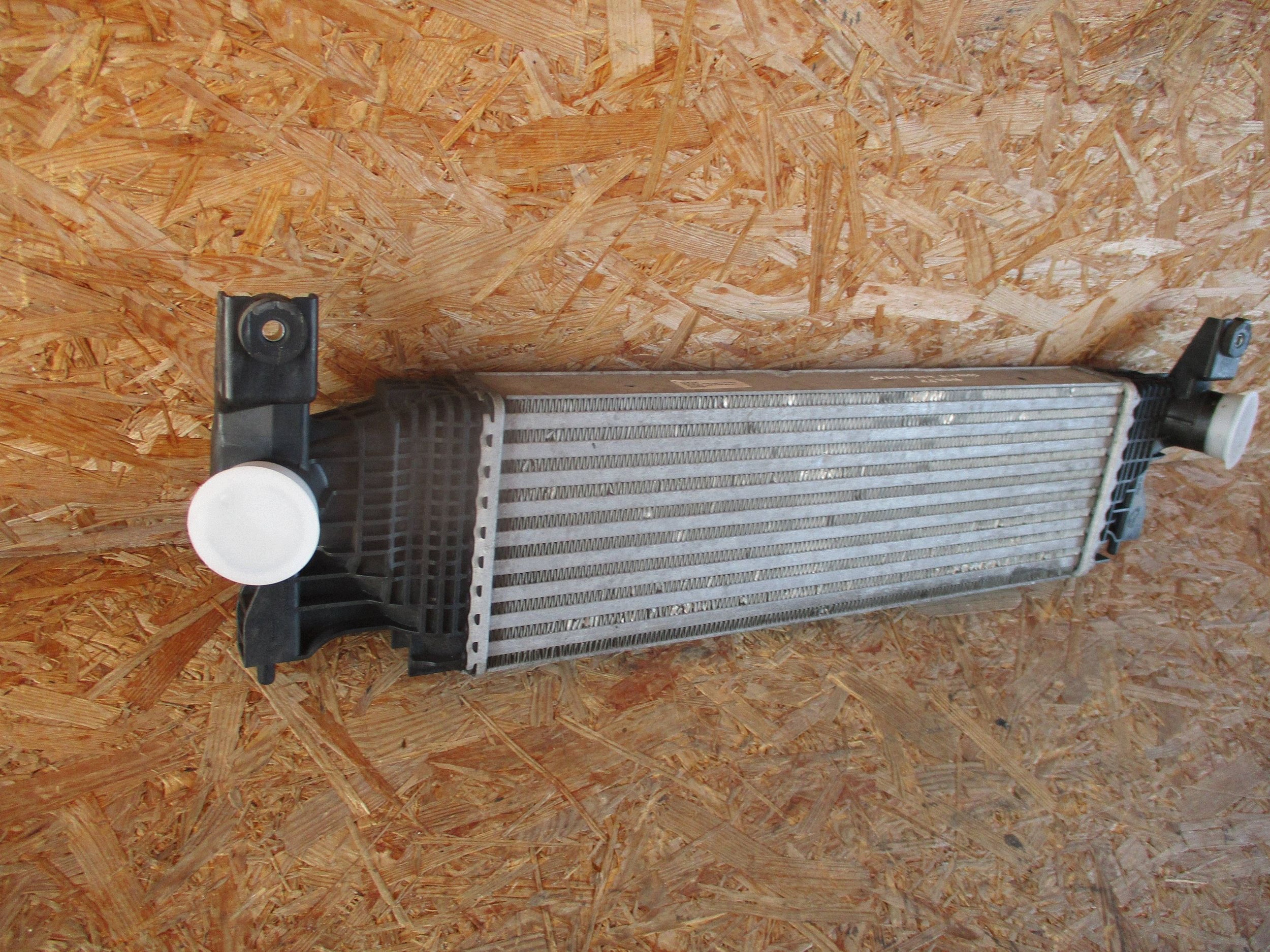Kühler luft INTERCOOLER SUZUKI SX4 S-CROSS VITARA III