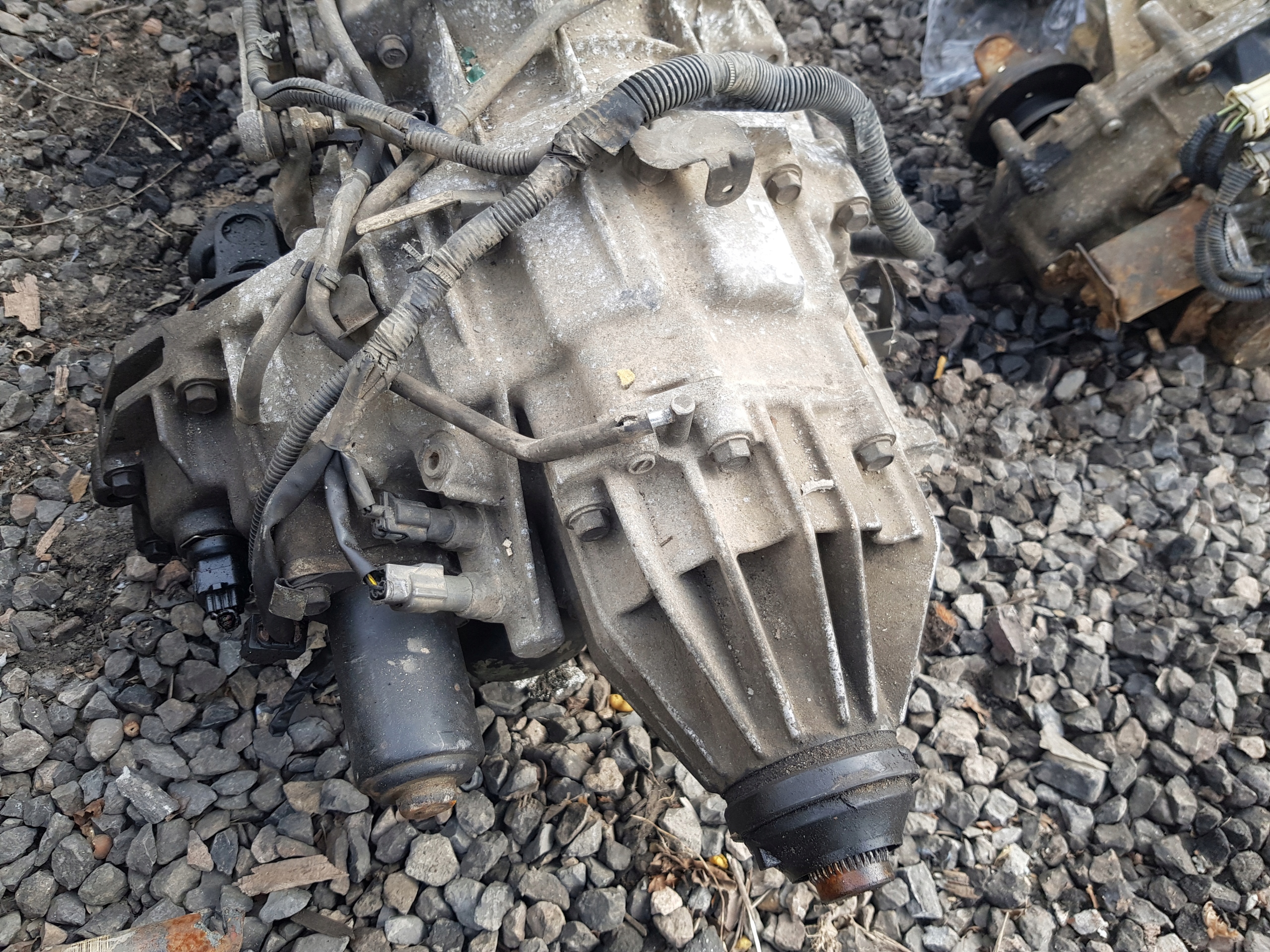 NISSAN PATHFINDER 2.5 DCI 2006 YD25 REDUKTOR gearboxes EA700