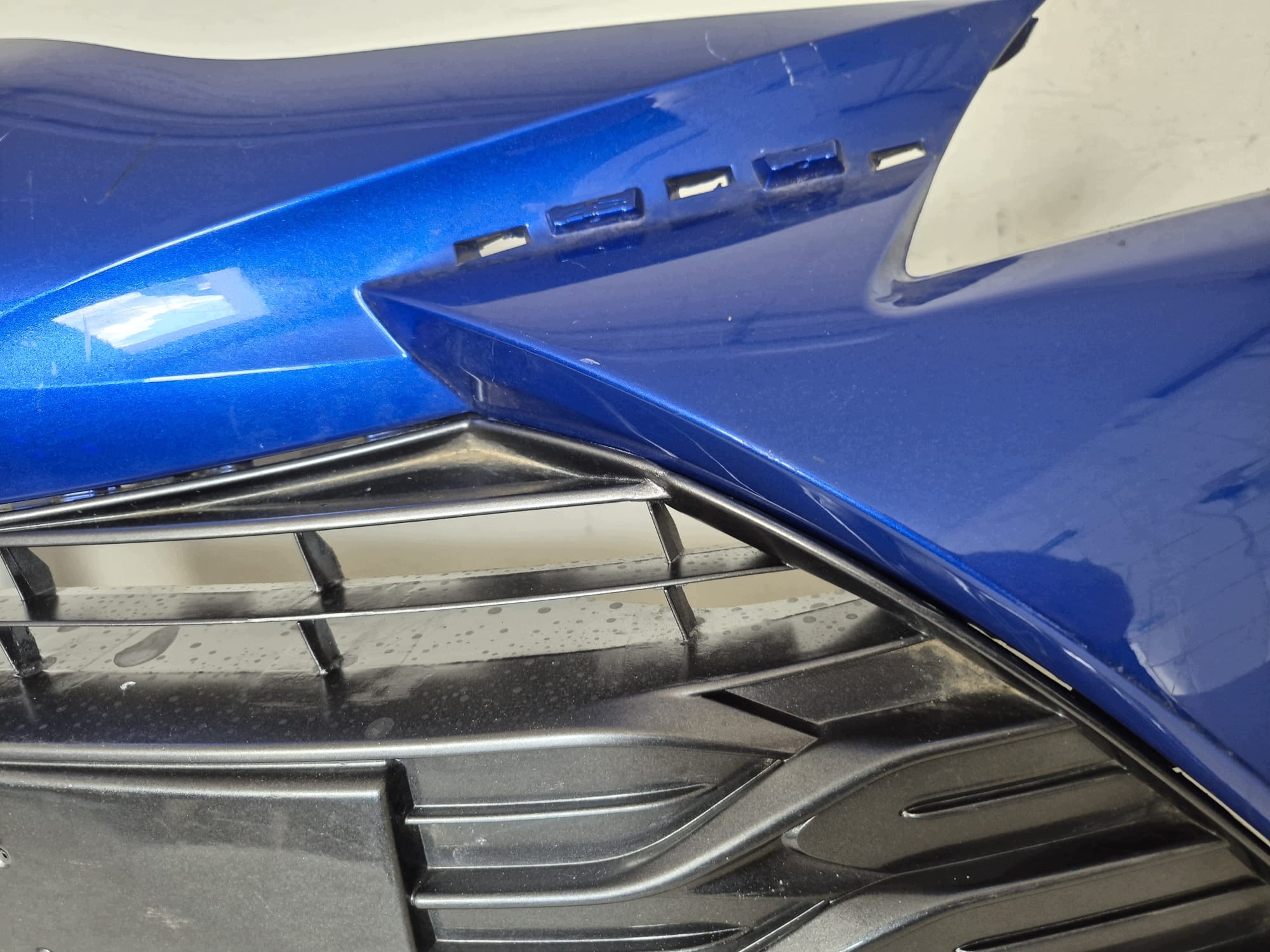 TOYOTA YARIS III 3 LIFT 17-20 bumper front front
