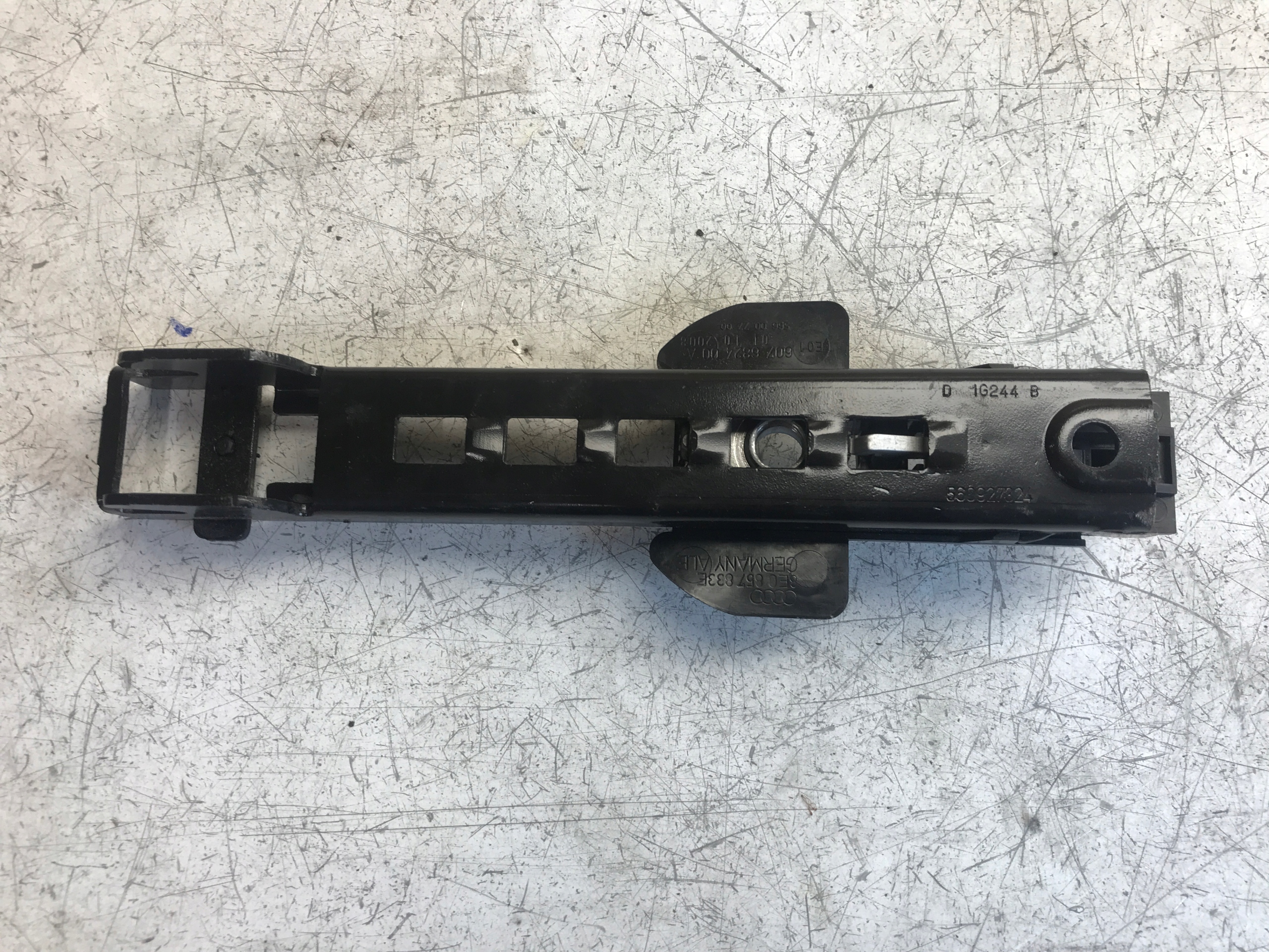 REGULACJA stěny SUWAK AUDI A6 C6 8E0857833E