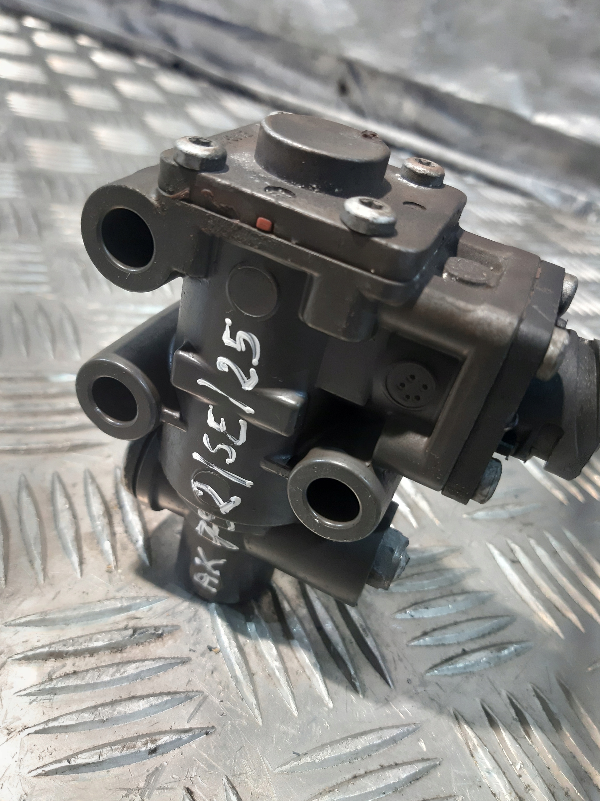 Sensor Regulations- Druck HYUNDAI ROBEX