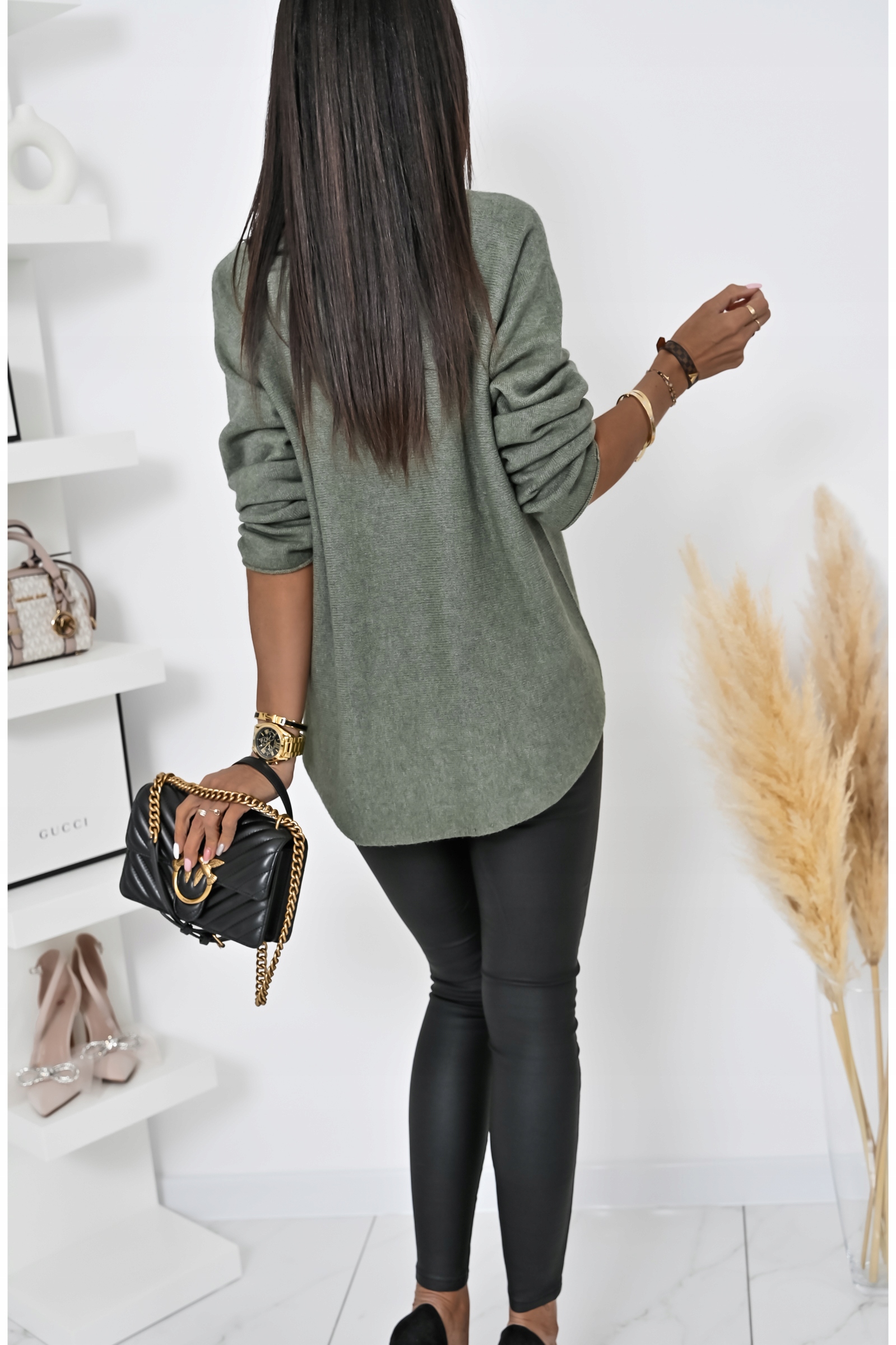 GŁADKI LEKKI CASUALOWY SWETEREK OUTLINE! WZ.2 Materiał dominujący akryl