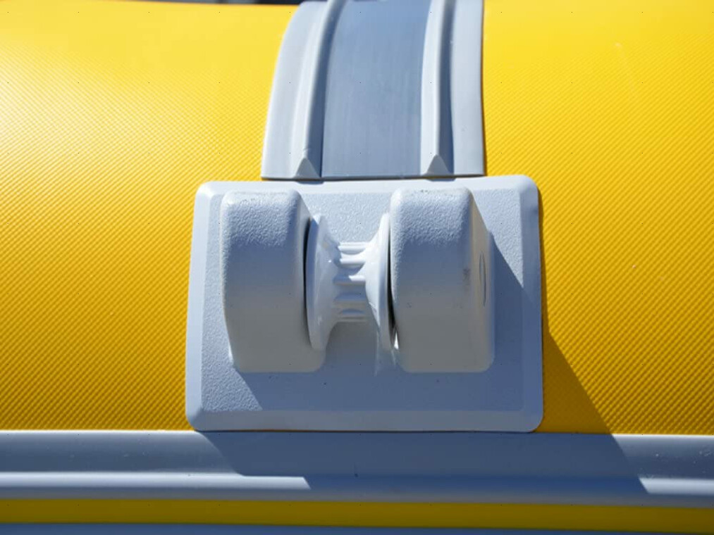 PONTON VIAMARE 230 S SLAT - PODŁOGA LISTWOWA Liczba osób 2