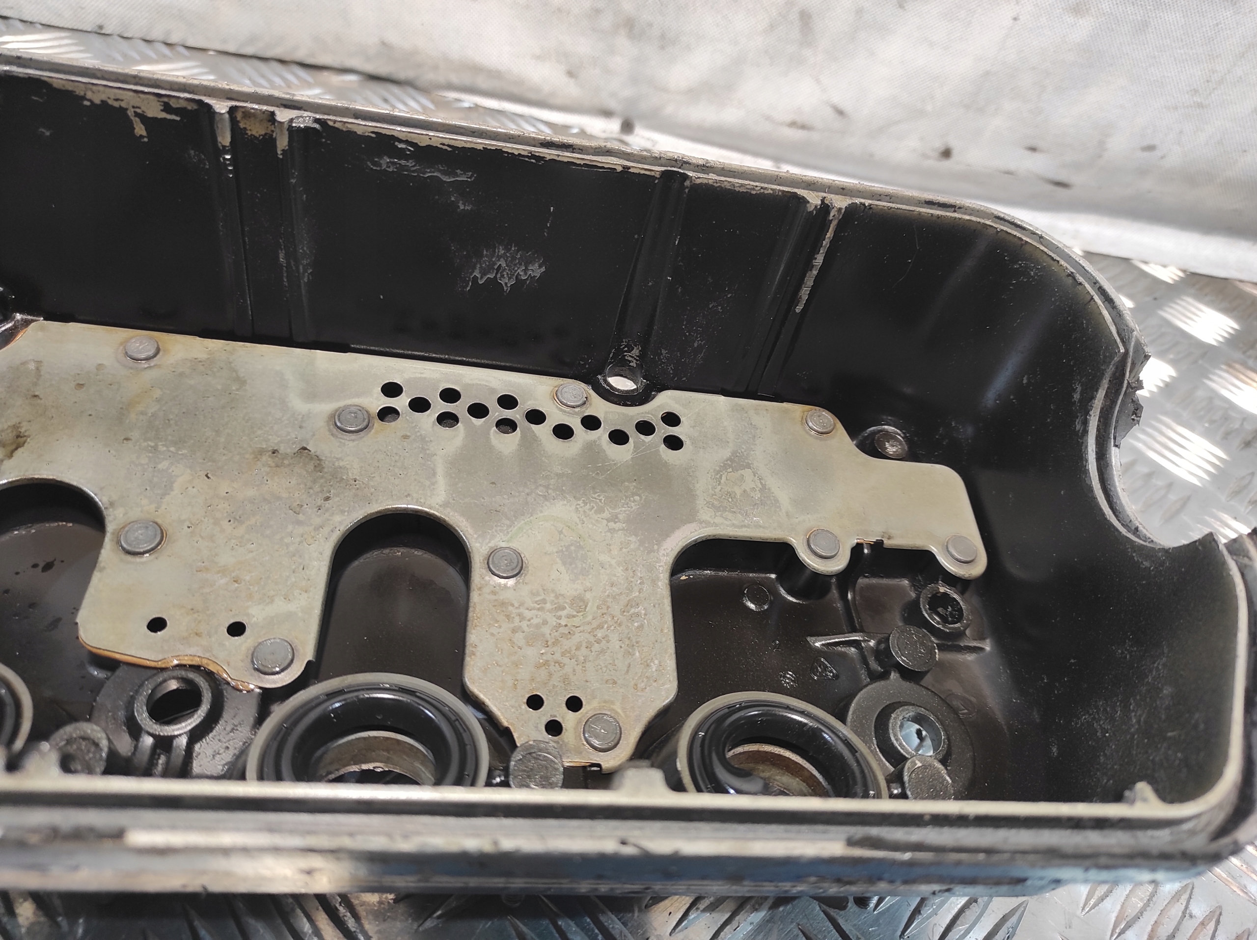 Abdeckung der Ventile HONDA CIVIC VII 7 COUPE 1.7 B 120 KM
