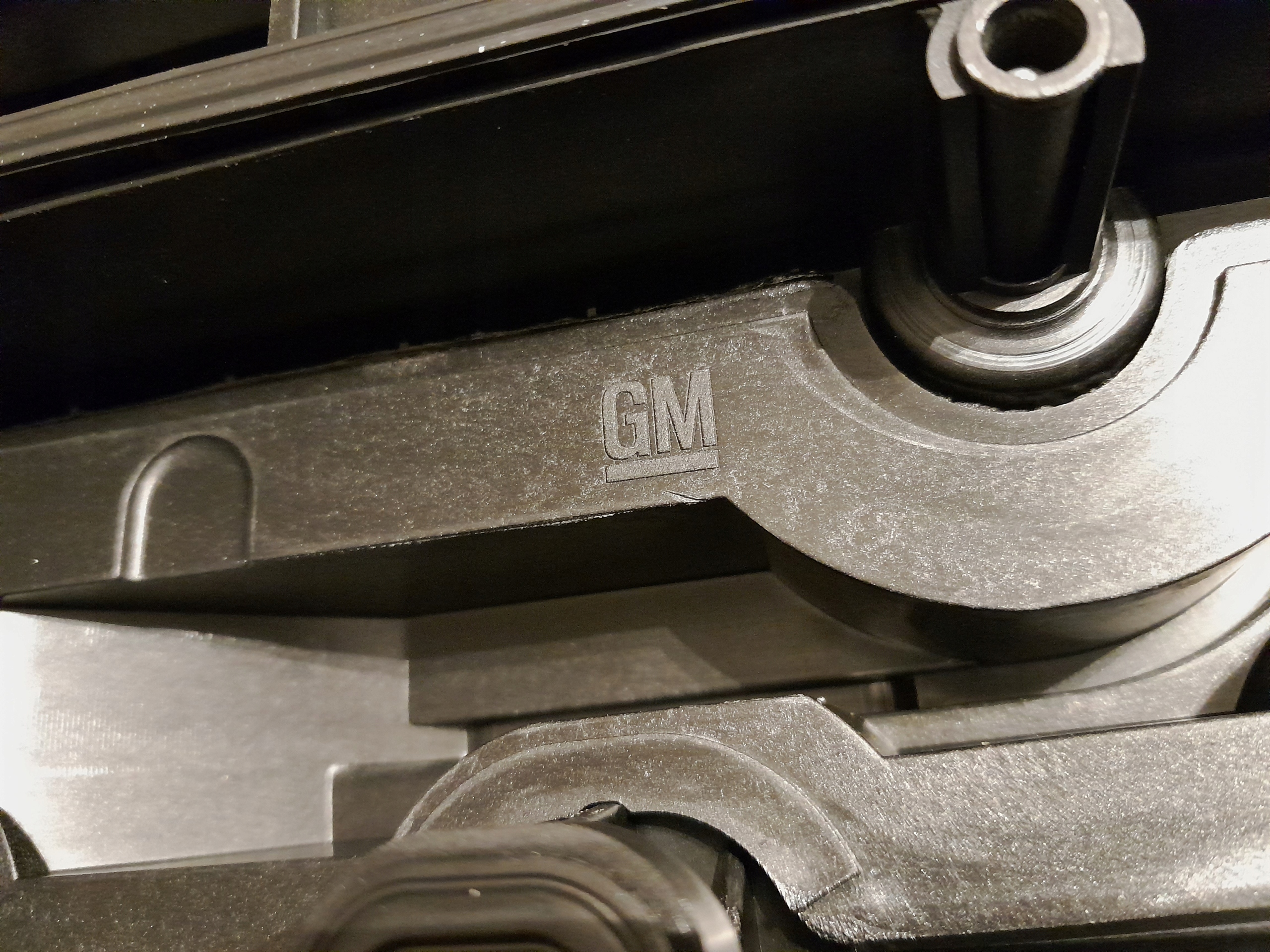 POKRYWA ZAWORÓW OPEL ASTRA J IV 1 1.4 Turbo GM Producent części Opel OE