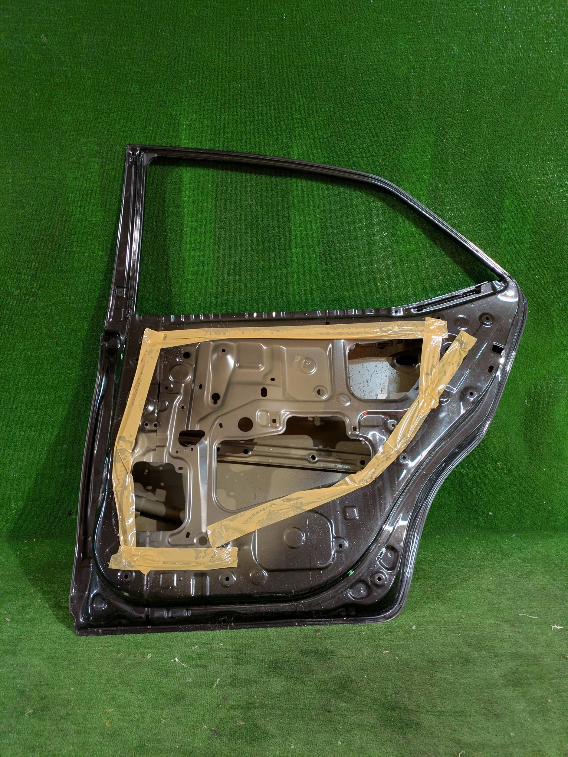 door rear. right right rear part TOYOTA COROLLA E16 NR.3716