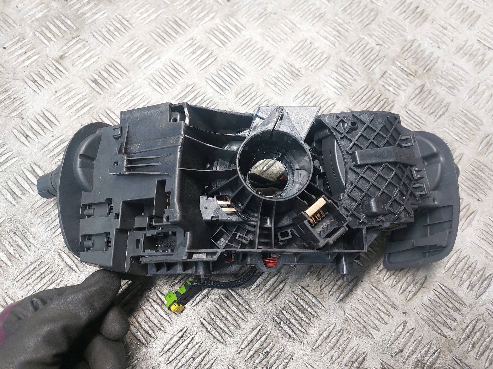 MANETKA DEVIO LUCI TERGICRISTALLO TERGI RENAULT CLIO III 88102002 88103003