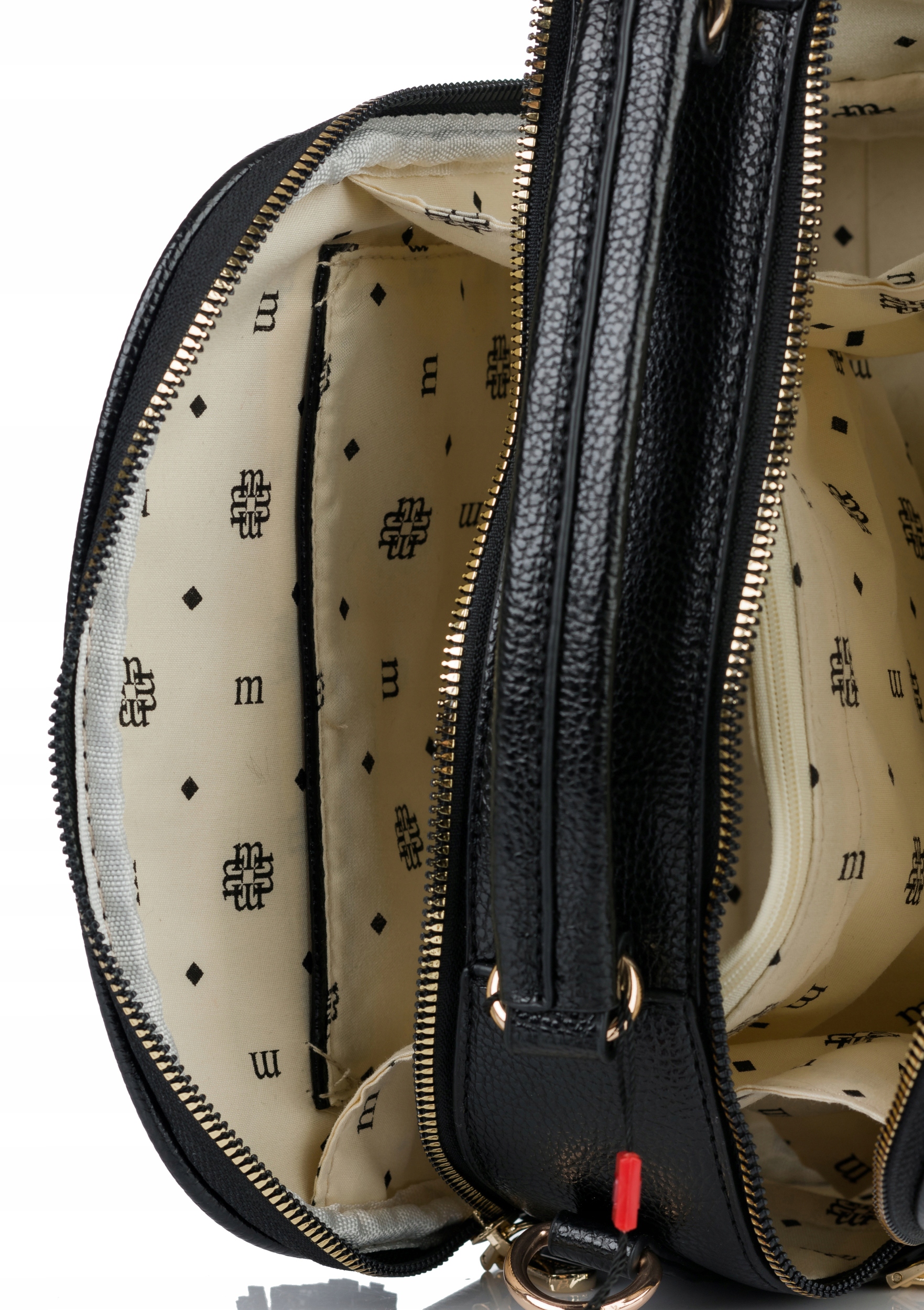 TOREBKA NA RAMIĘ LISTONOSZKA MONNARI Pojemna Kuferek Funkcjonalna Kolor czarny