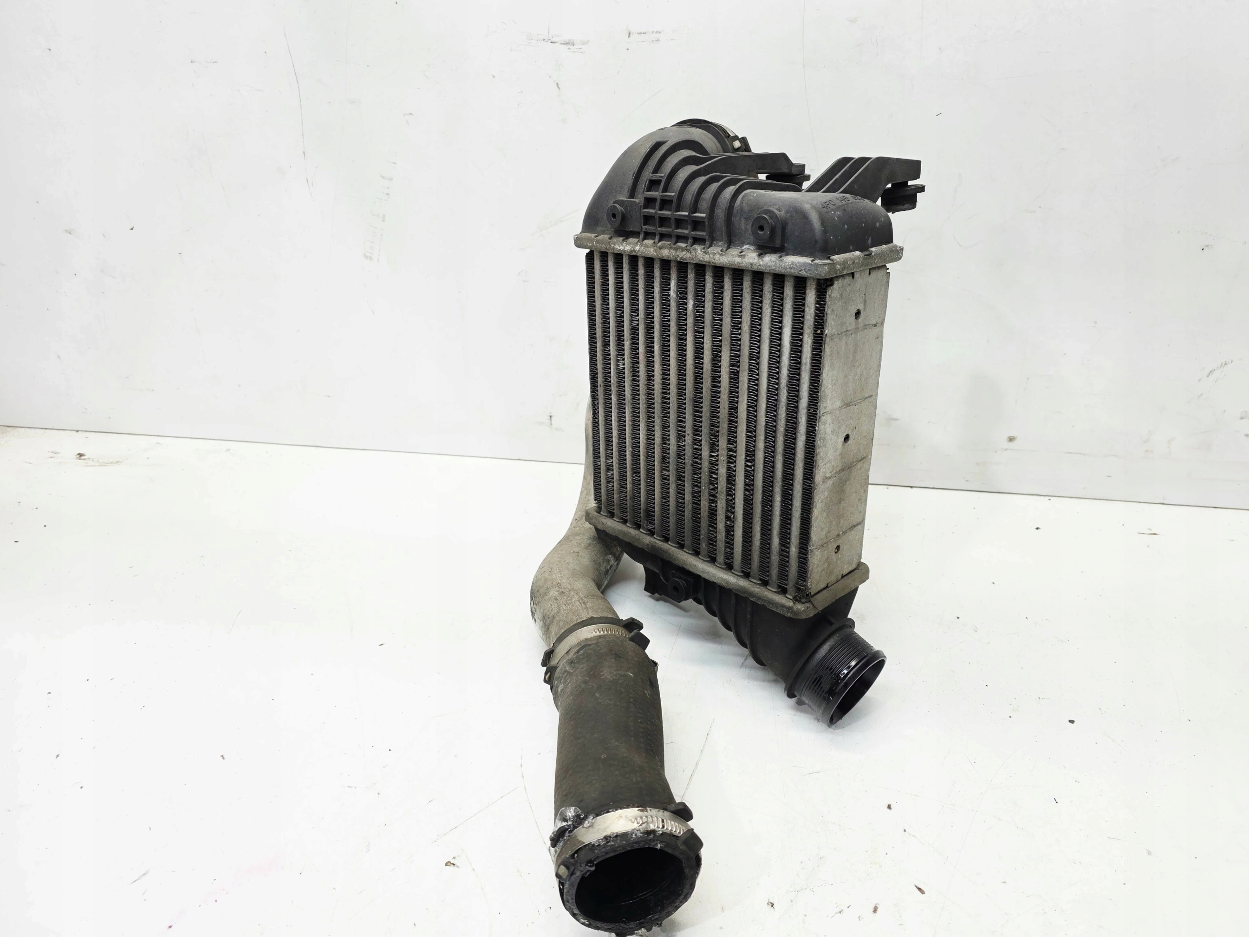 radiator air intercooler right AUDI A6 C6 4F0145686M 4F0145806AF