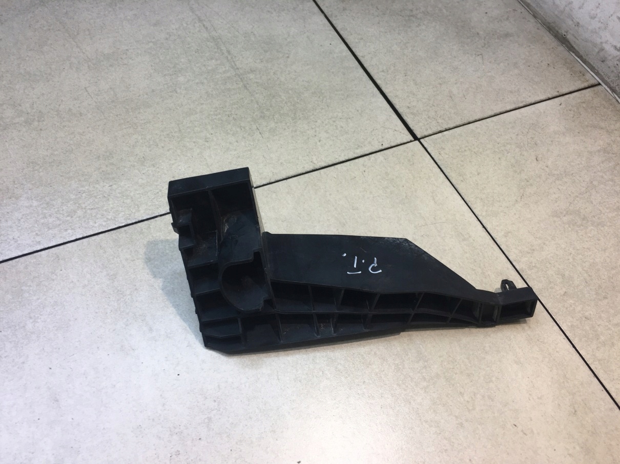 bumper bracket right rear part SUZUKI GRAND VITARA II