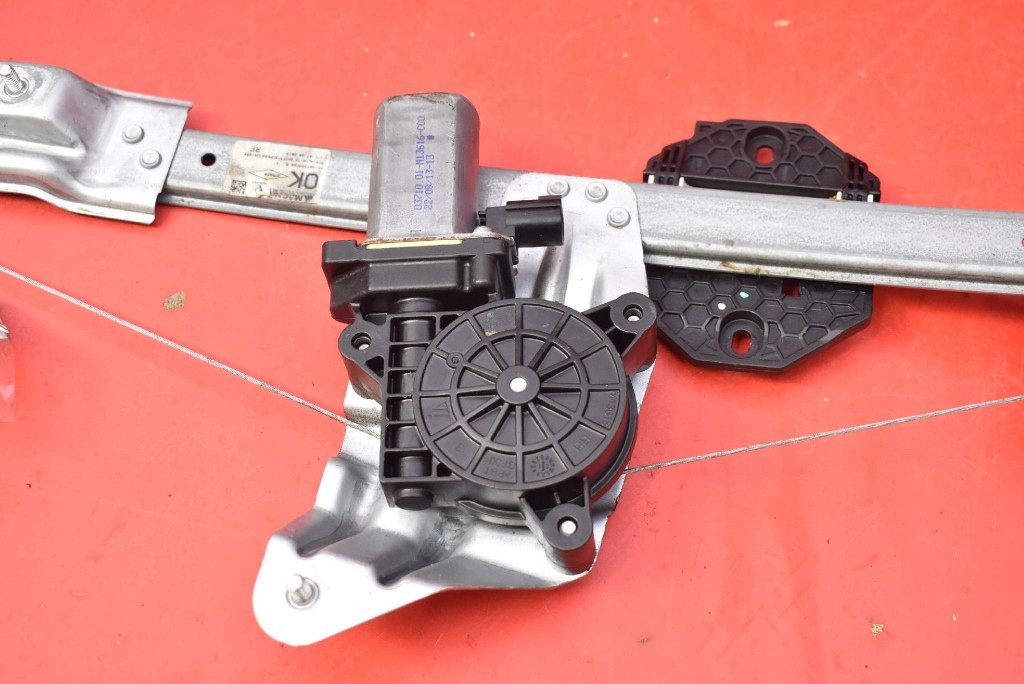 window regulator right front EU 807209299 DACIA LOGAN 2 II sedan 13-16